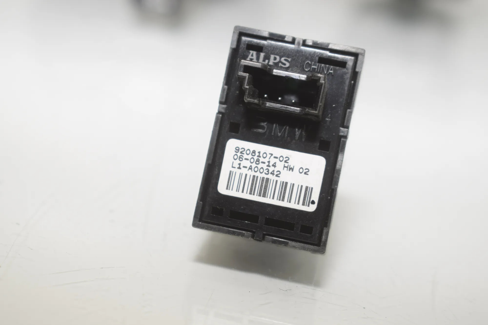 Switches – OEM 9326501 · BMW i3 (I01) Electric 2014 – 6