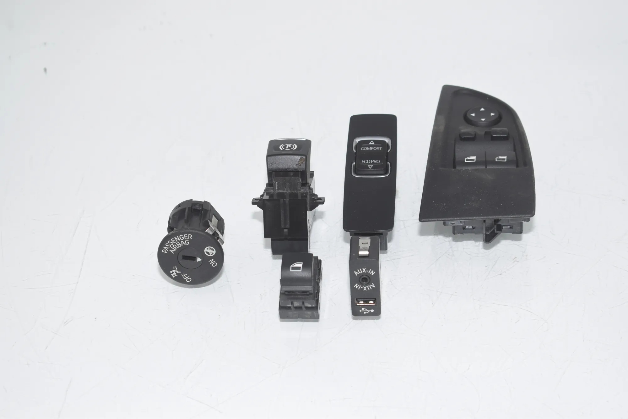 Switches – OEM 9326501 · BMW i3 (I01) Electric 2014 – 3