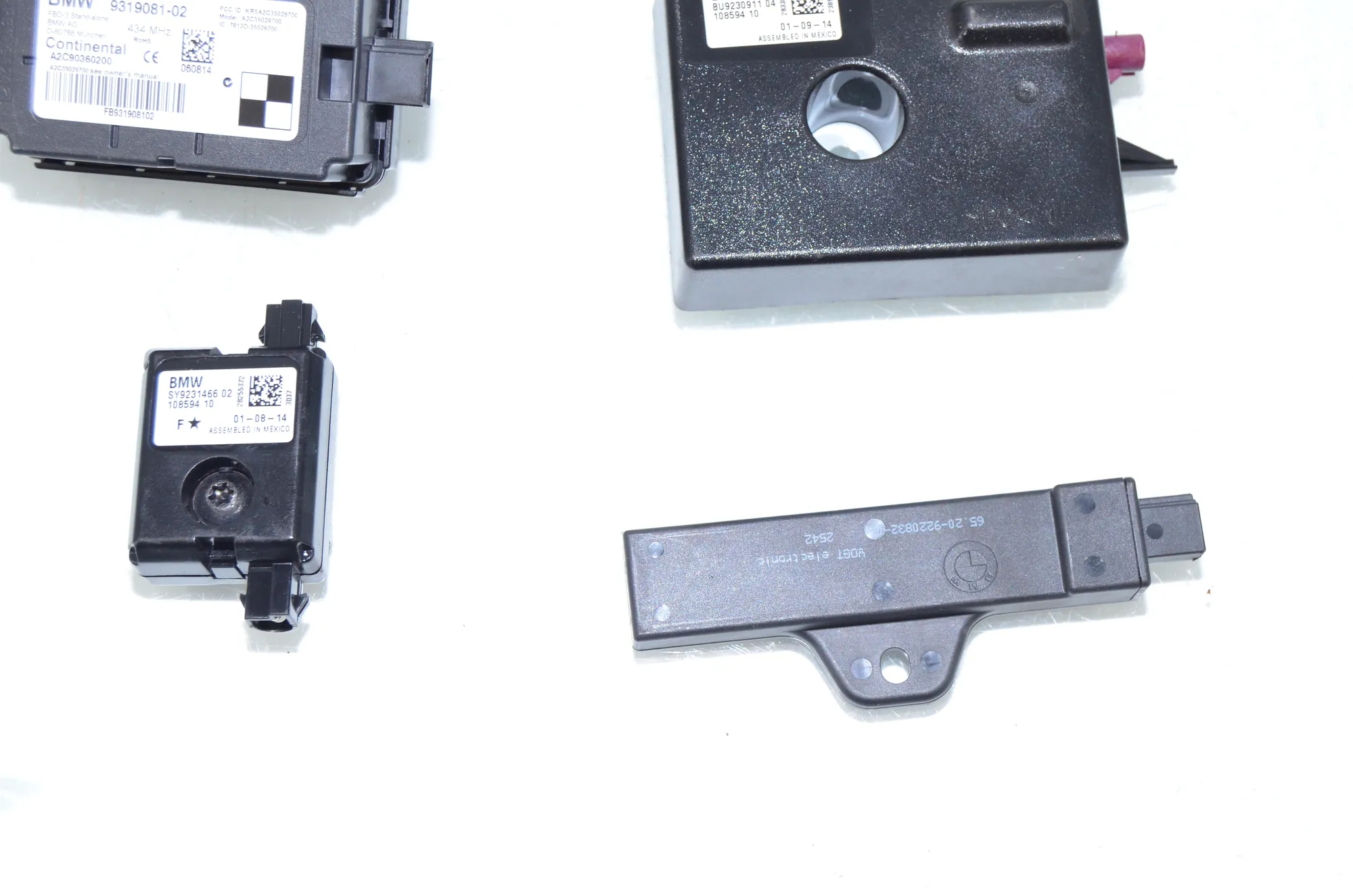 Antenna Amplifier – OEM 9254000 · BMW i3 (I01) Electric 2014 – 4