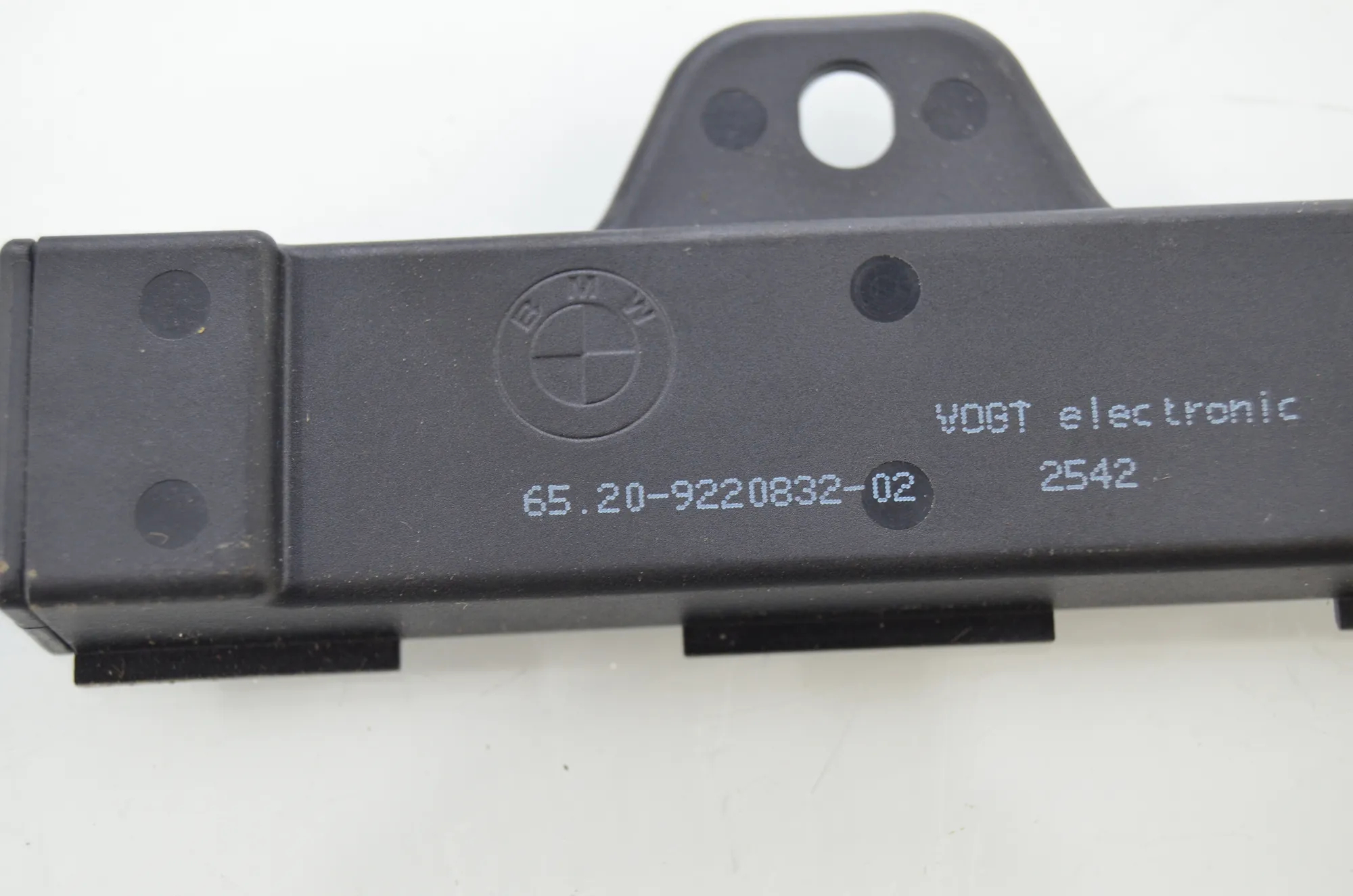 Antenna Amplifier – OEM 9254000 · BMW i3 (I01) Electric 2014 – 7