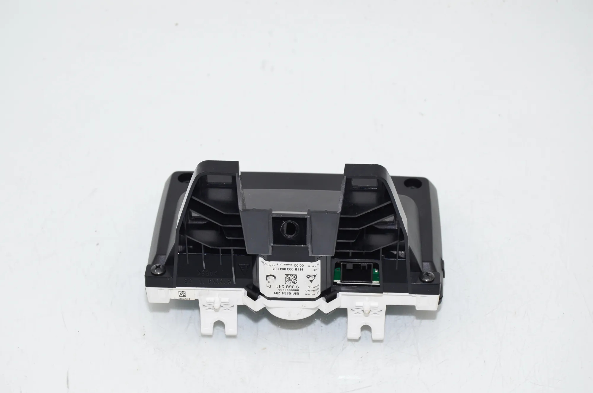 Instrument Cluster Speedometer – OEM 9368541 · BMW i3 (I01) Electric 2014 – 4