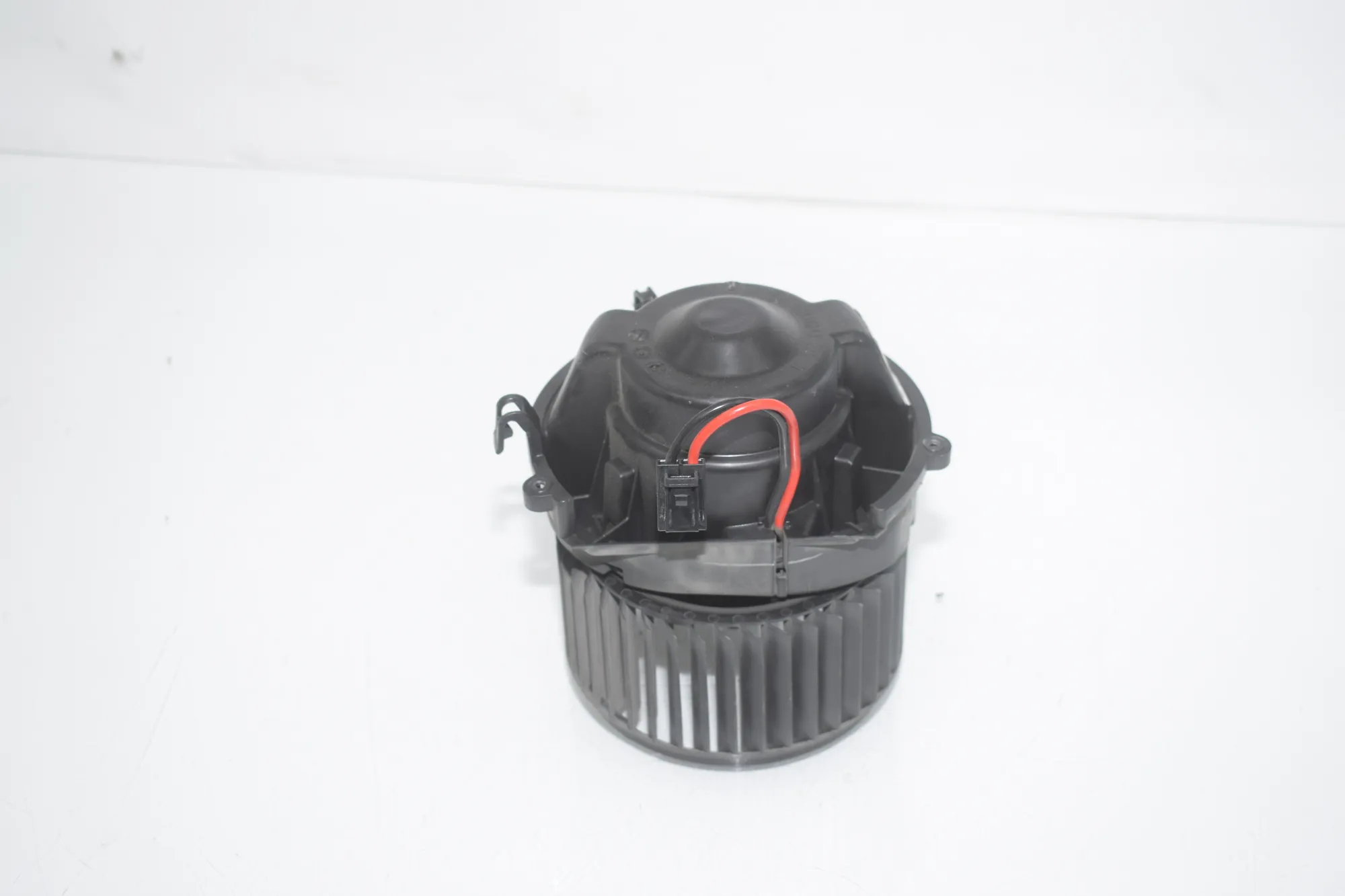 Heater Blower Fan – OEM 9297751 · BMW i3 (I01) Electric 2014 – 3