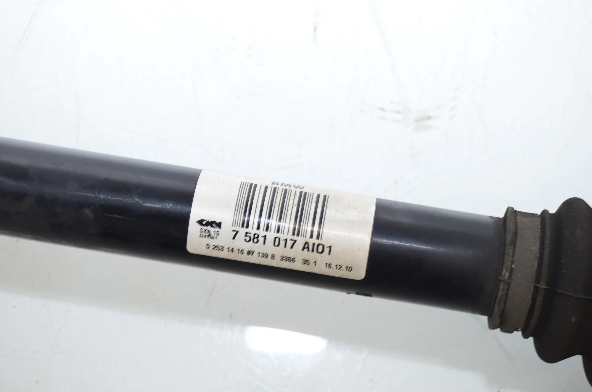 Rear Left Driveshaft – OEM 7581017 · BMW 5 Touring (F11) 530 d 2011 – 4