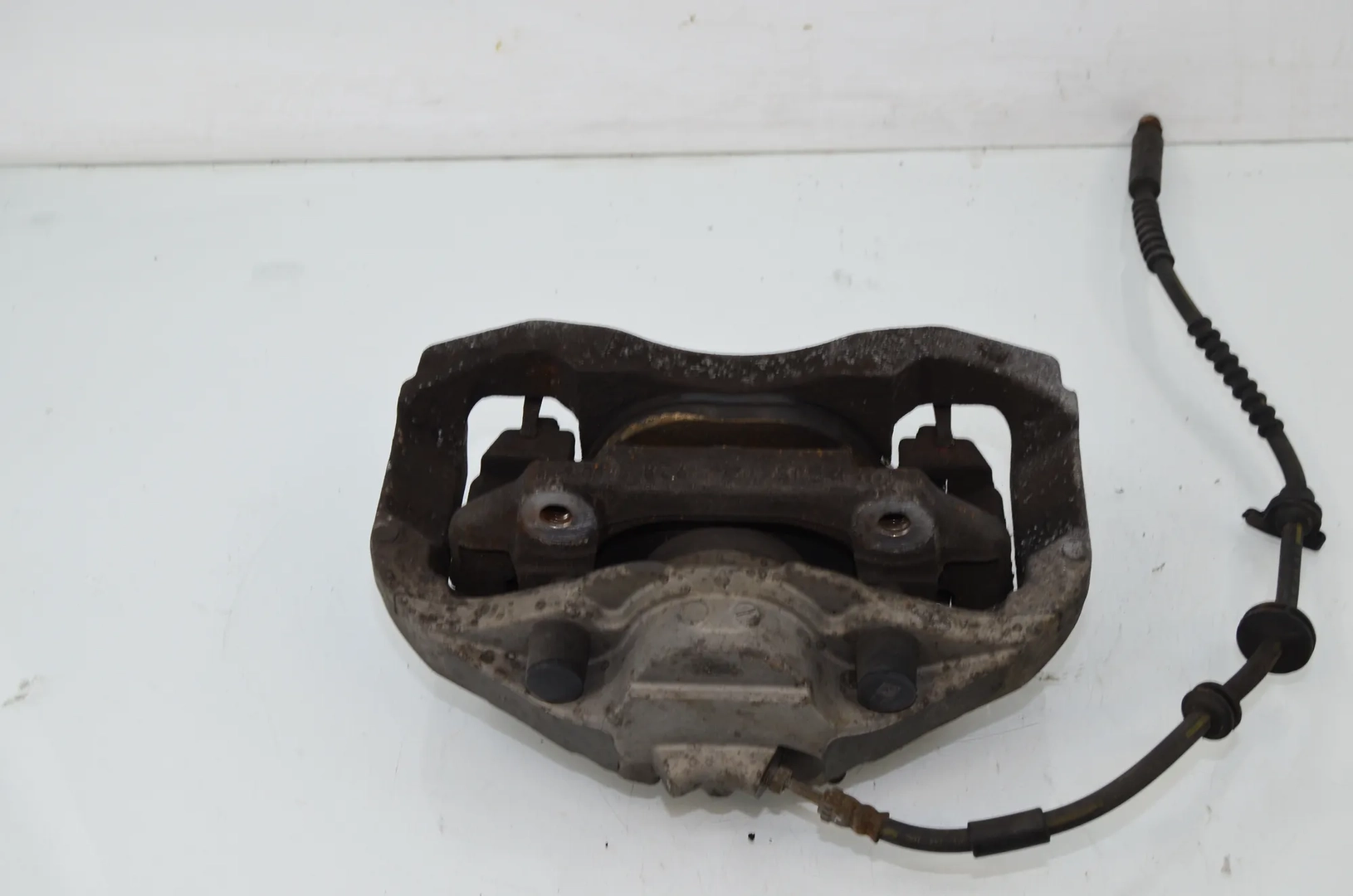 Front Right Brake Caliper – OEM 6786818 · BMW 5 Touring (F11) 535 d 2011 – 3