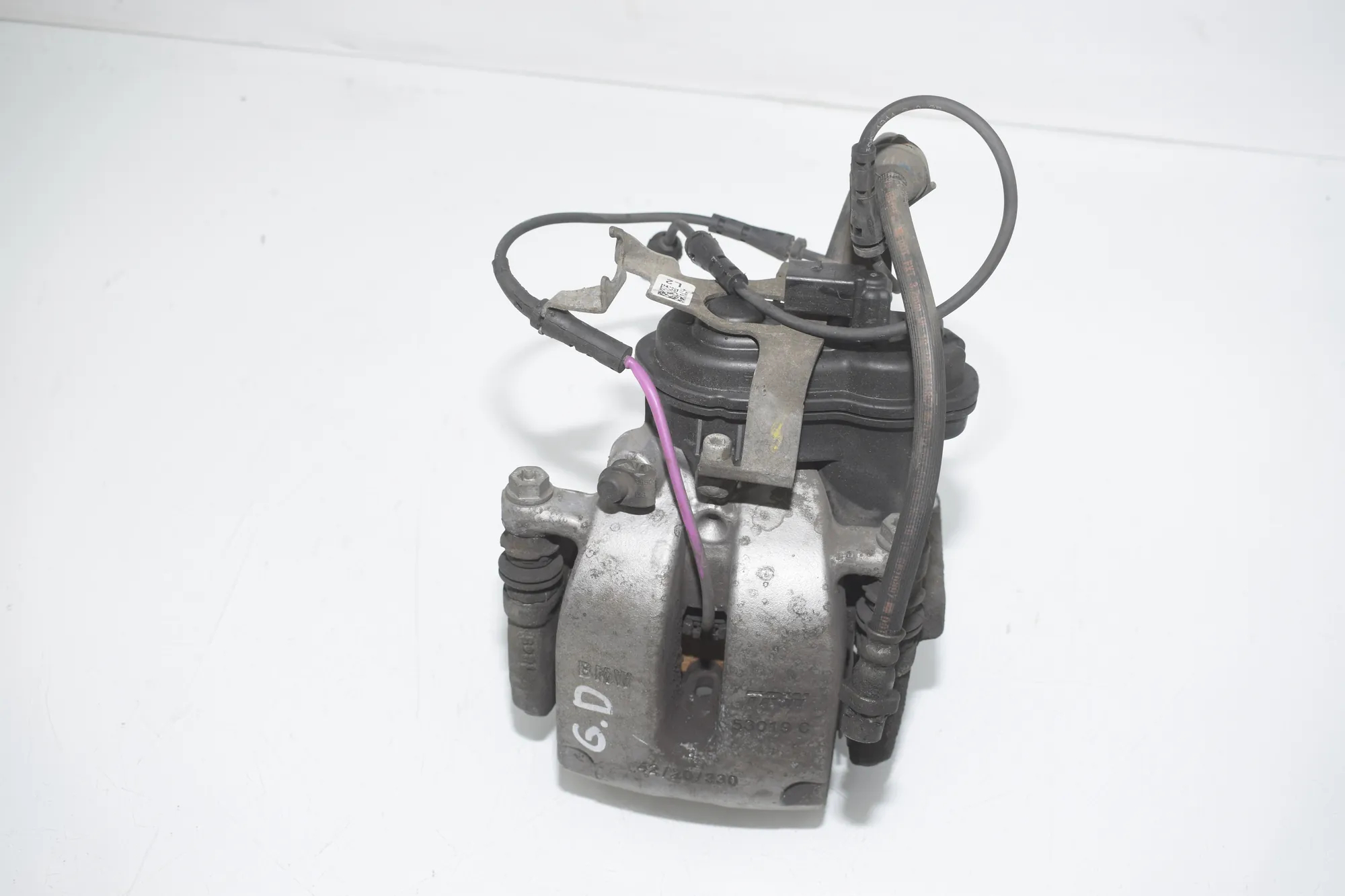 Rear Right Brake Caliper – OEM 6870576 · BMW 5 Touring (G31) (2017 - -) 520 d 2019 – 2