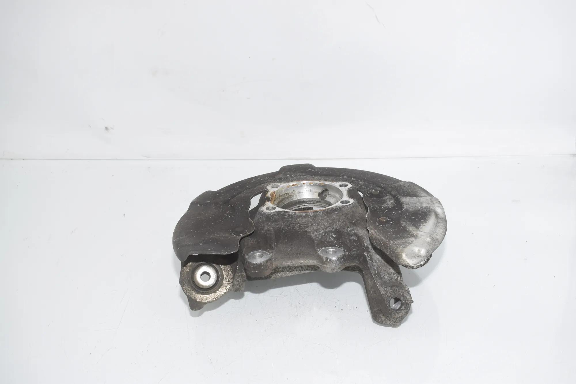 Rear Right Wheel Hub – OEM 6861138 · BMW 5 Touring (G31) (2017 - -) 520 d 2019