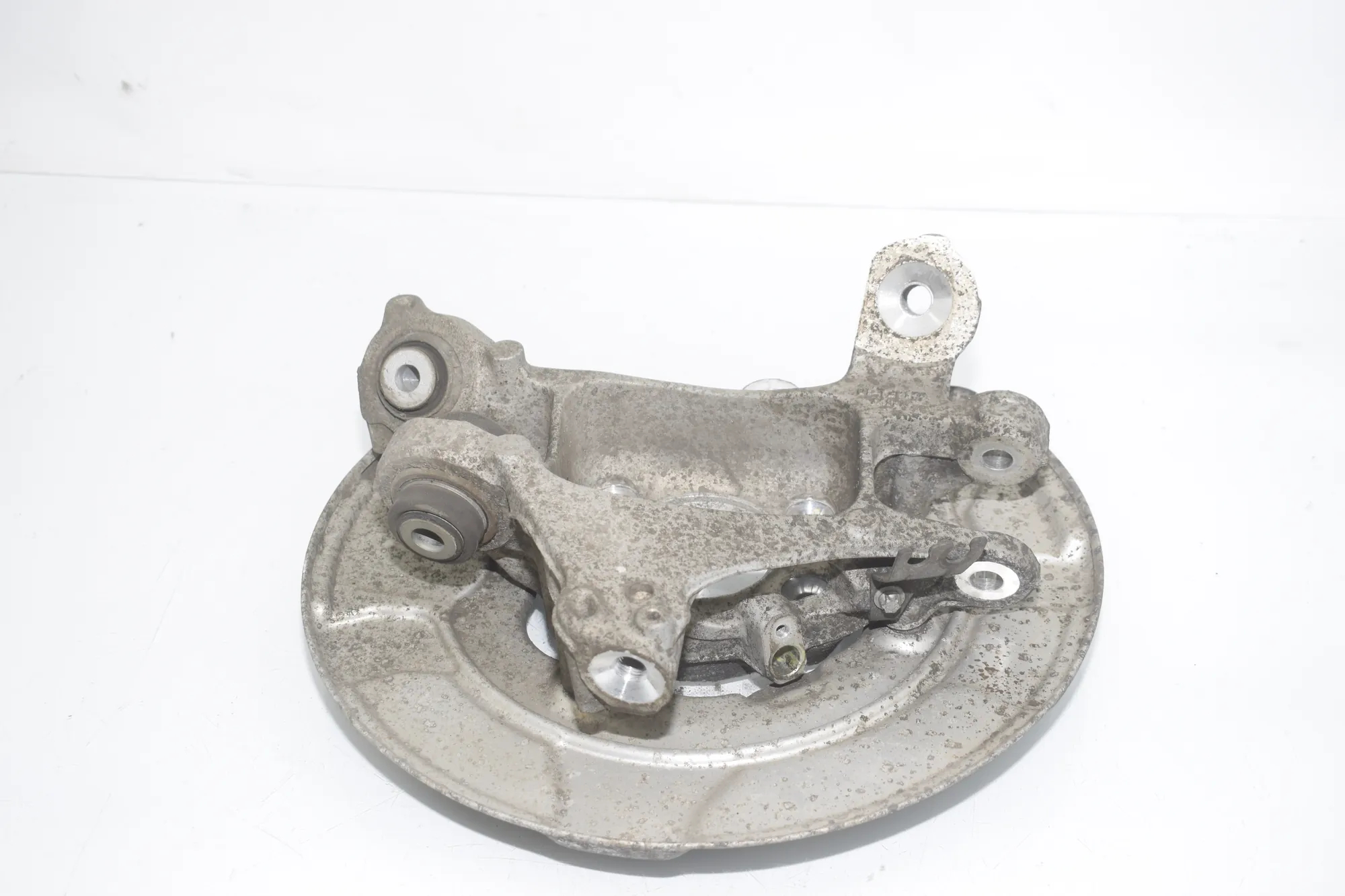 Rear Right Wheel Hub – OEM 6861138 · BMW 5 Touring (G31) (2017 - -) 520 d 2019 – 4