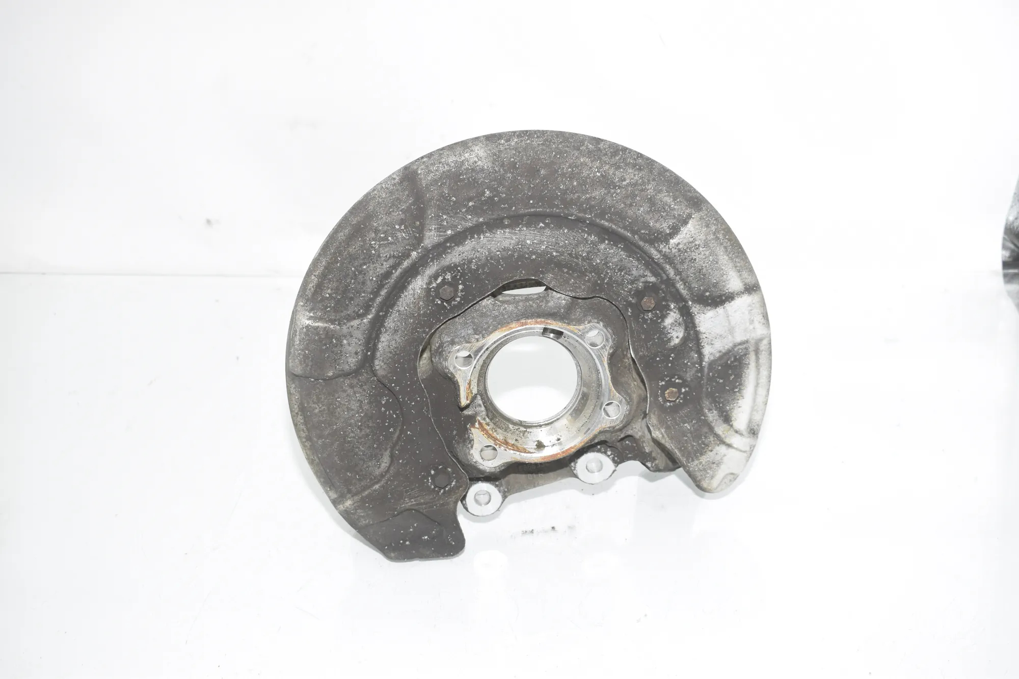 Rear Right Wheel Hub – OEM 6861138 · BMW 5 Touring (G31) (2017 - -) 520 d 2019 – 3