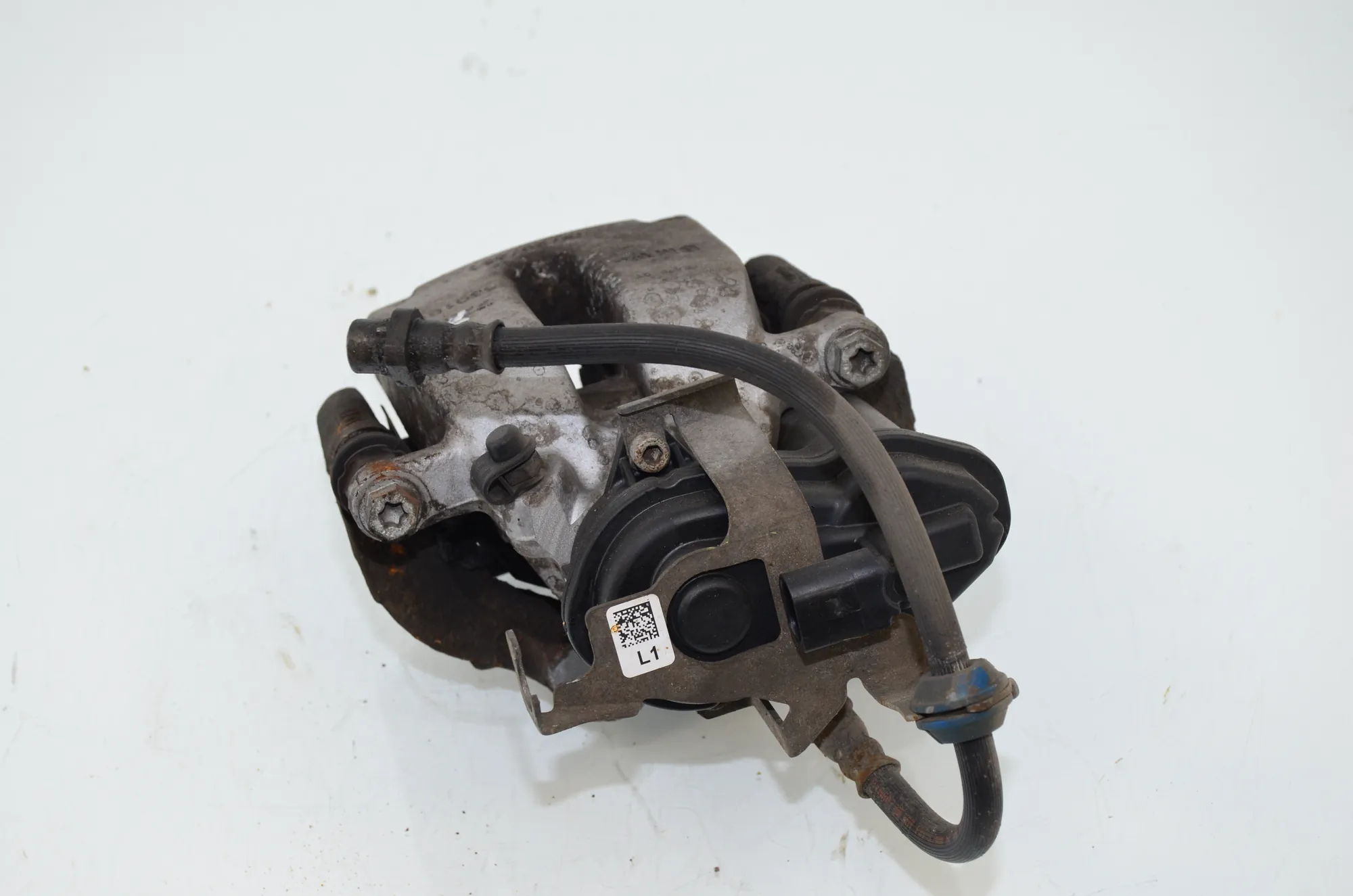 Rear Left Brake Caliper – OEM 6870575 · BMW 5 Touring (G31) (2017 - -) 520 d 2019 – 2