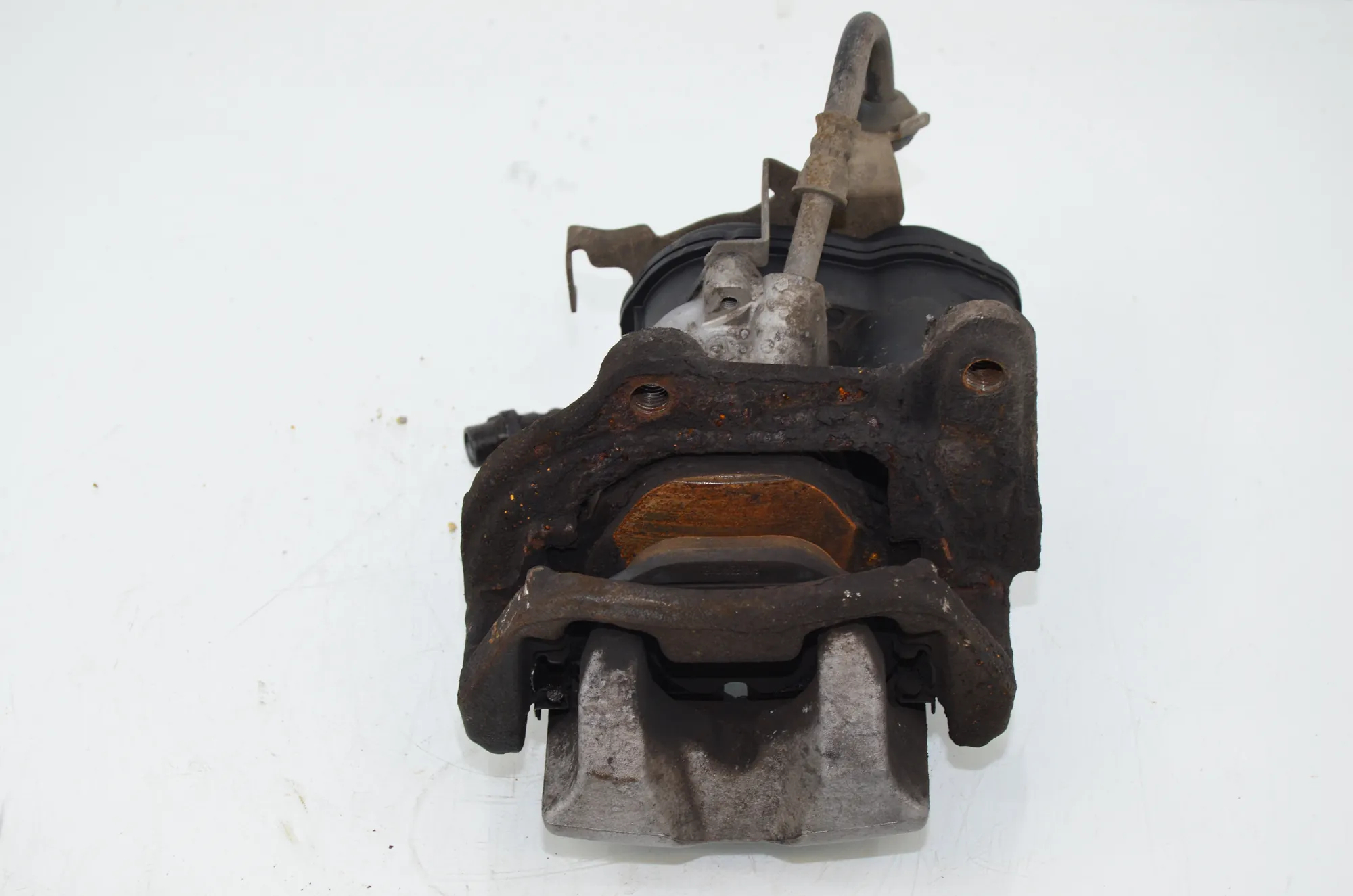 Rear Left Brake Caliper – OEM 6870575 · BMW 5 Touring (G31) (2017 - -) 520 d 2019 – 3