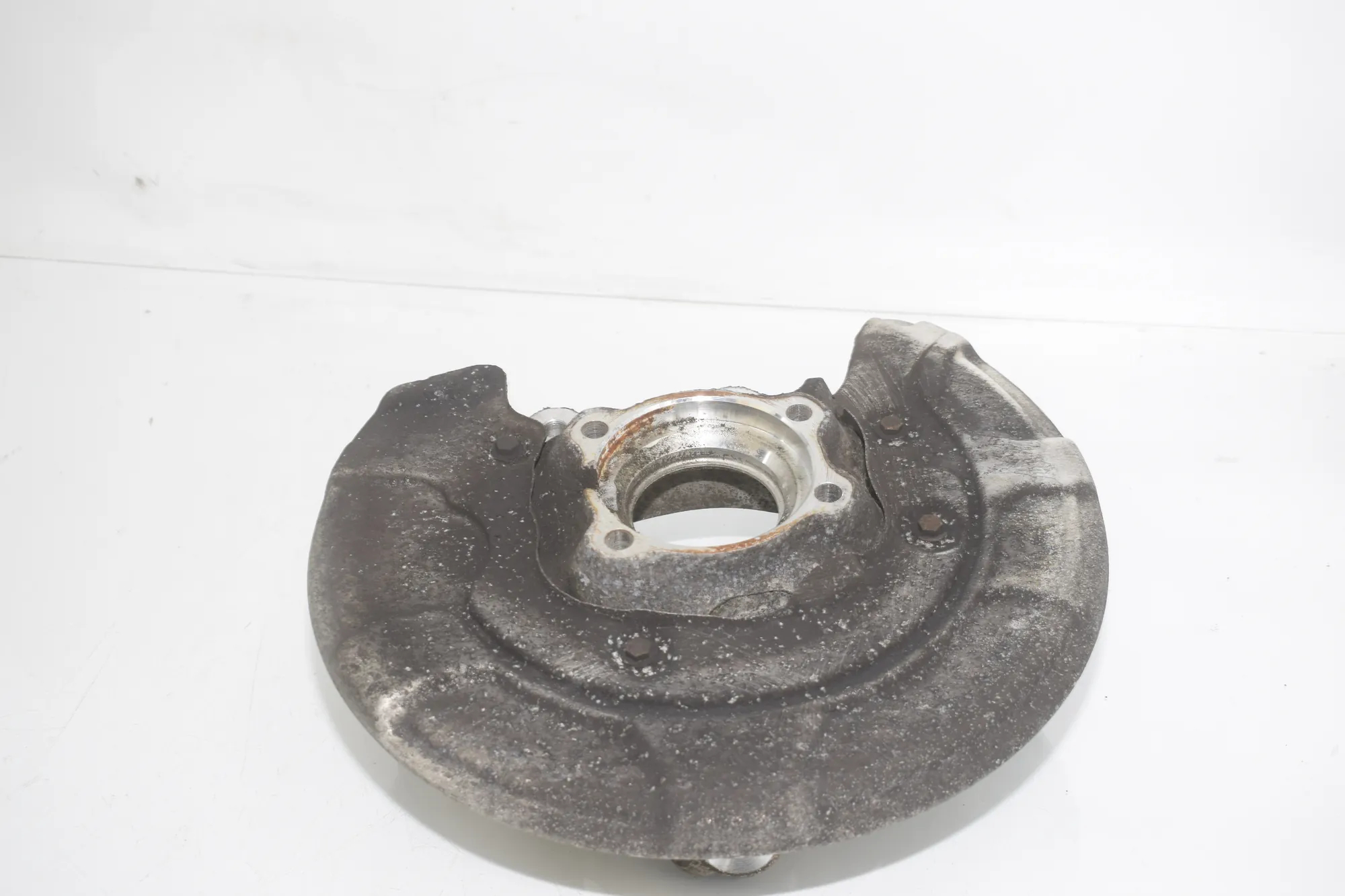 Rear Left Wheel Hub Spindle – OEM 6861137 · BMW 5 Touring (G31) (2017 - -) 520 d 2019 – 2