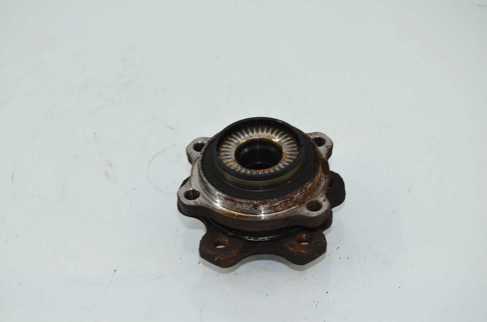 Rear Left Wheel Bearing – OEM 6899175 · BMW 5 Touring (G31) (2017 - -) 520 d 2019 – 4