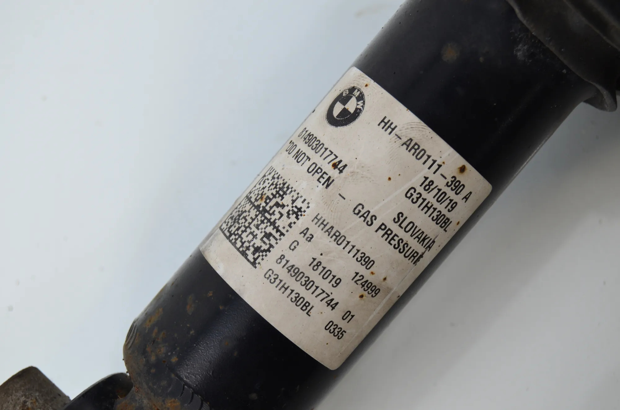 Rear Right Shock Absorber – OEM 6897850 · BMW 5 Touring (G31) (2017 - -) 520 d 2019 – 4
