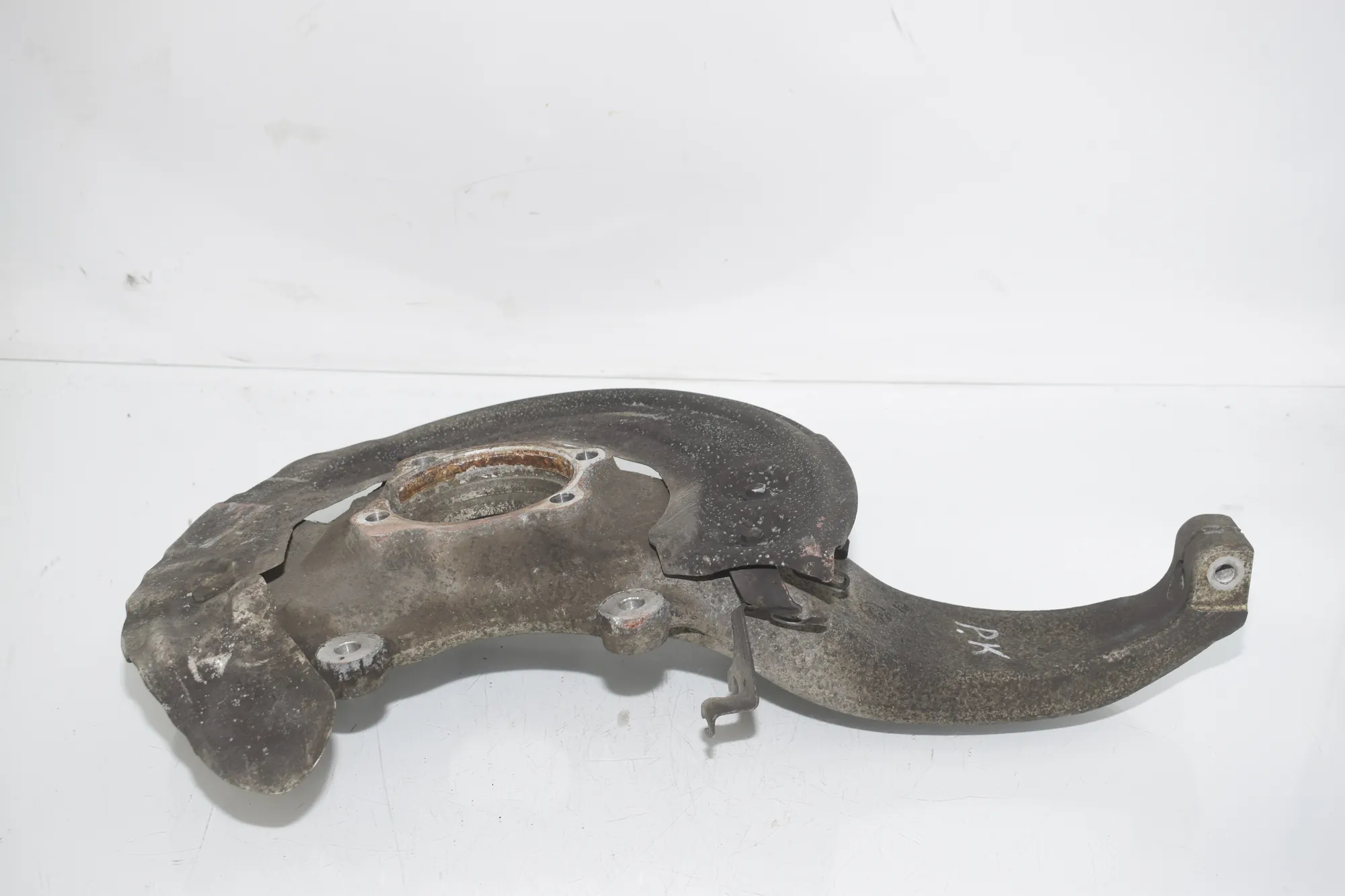 Front Left Wheel Hub – OEM 6884381 · BMW 5 Touring (G31) (2017 - -) 520 d 2019