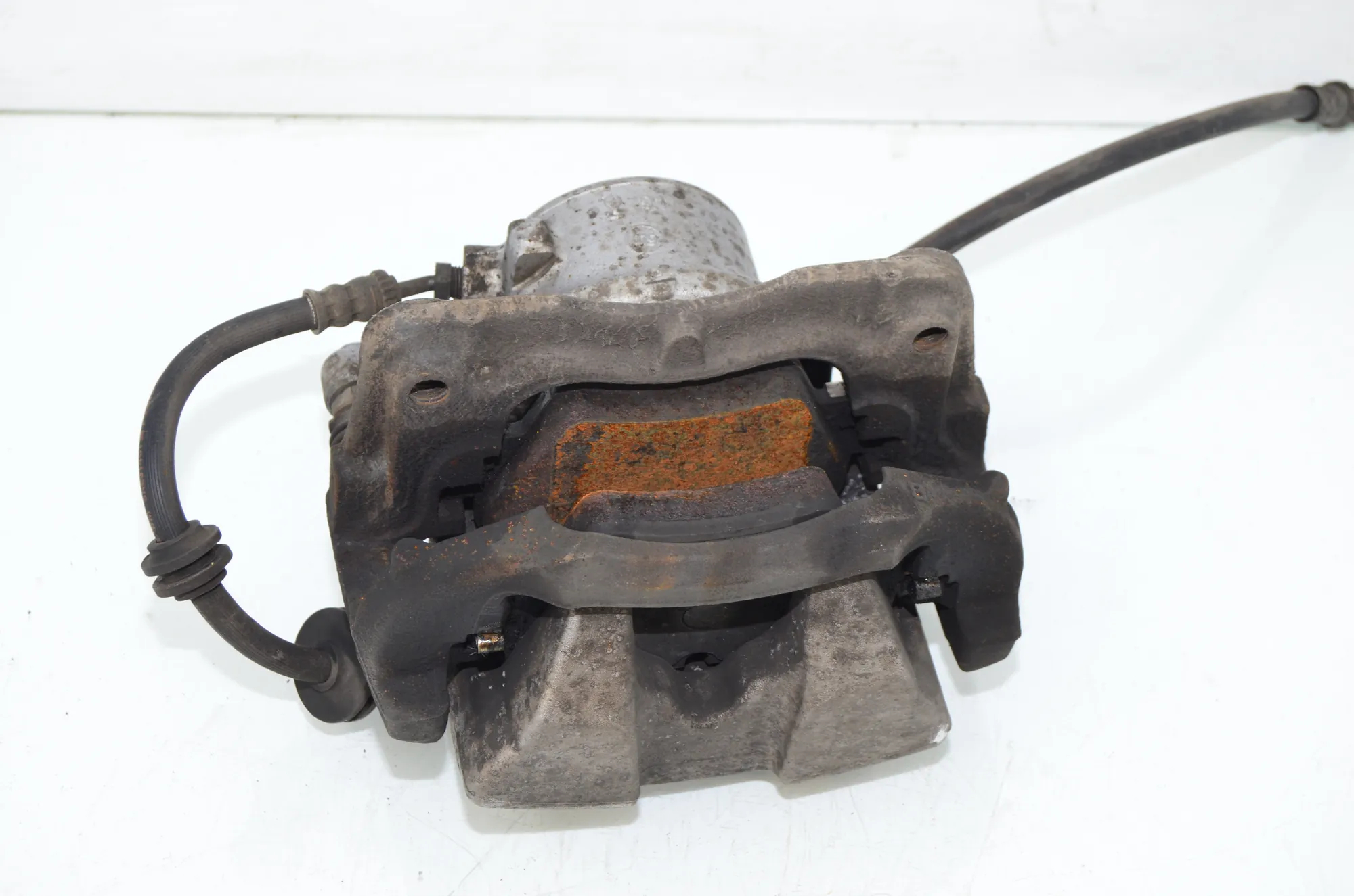 Front Right Brake Caliper – OEM 6872800 · BMW 5 Touring (G31) (2017 - -) 520 d 2019 – 3