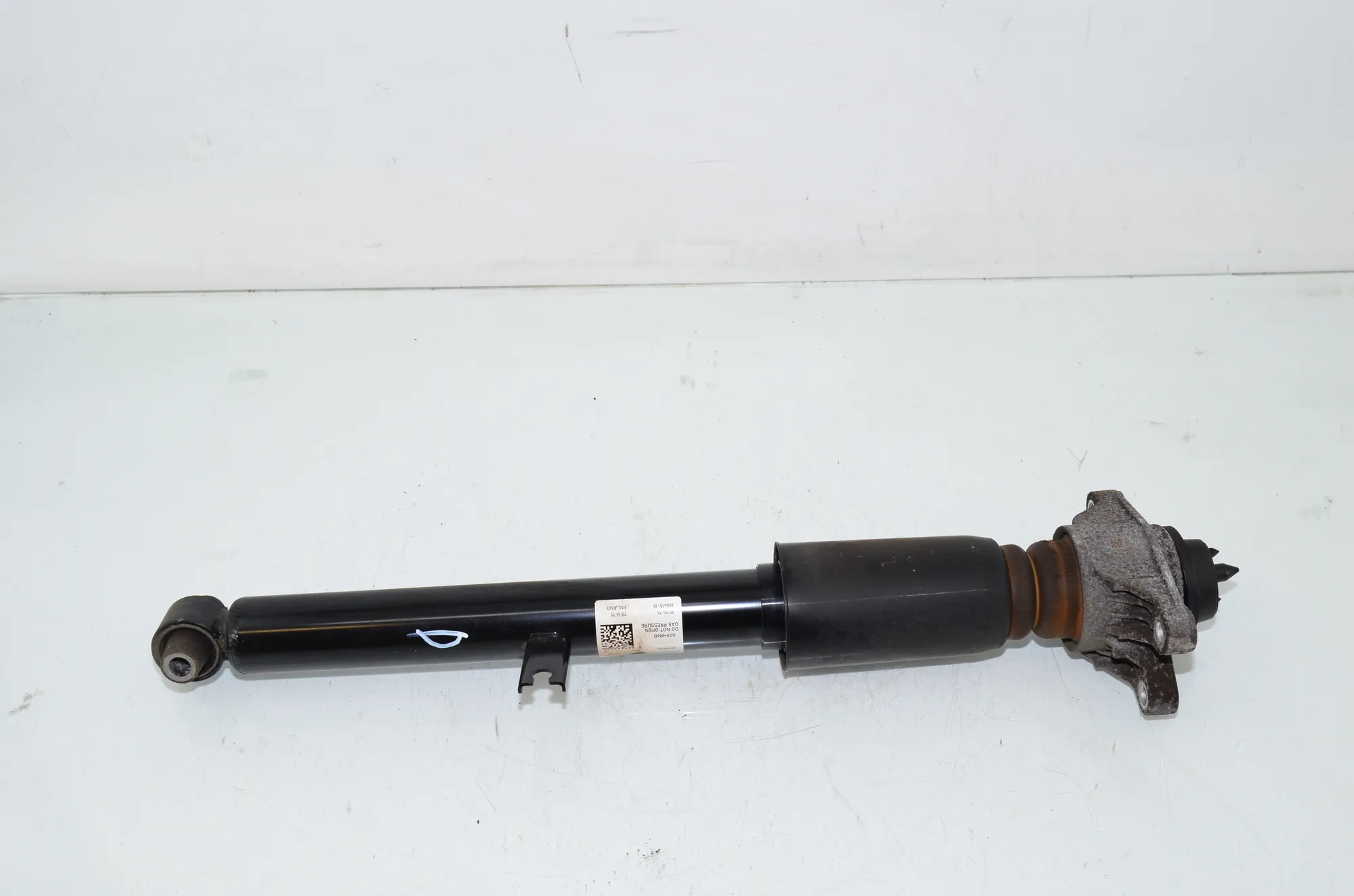 Rear Right Shock Absorber – OEM 6879317 · BMW 3 Touring (G21) (2019 - -) 320 d Mild-Hybrid 2024