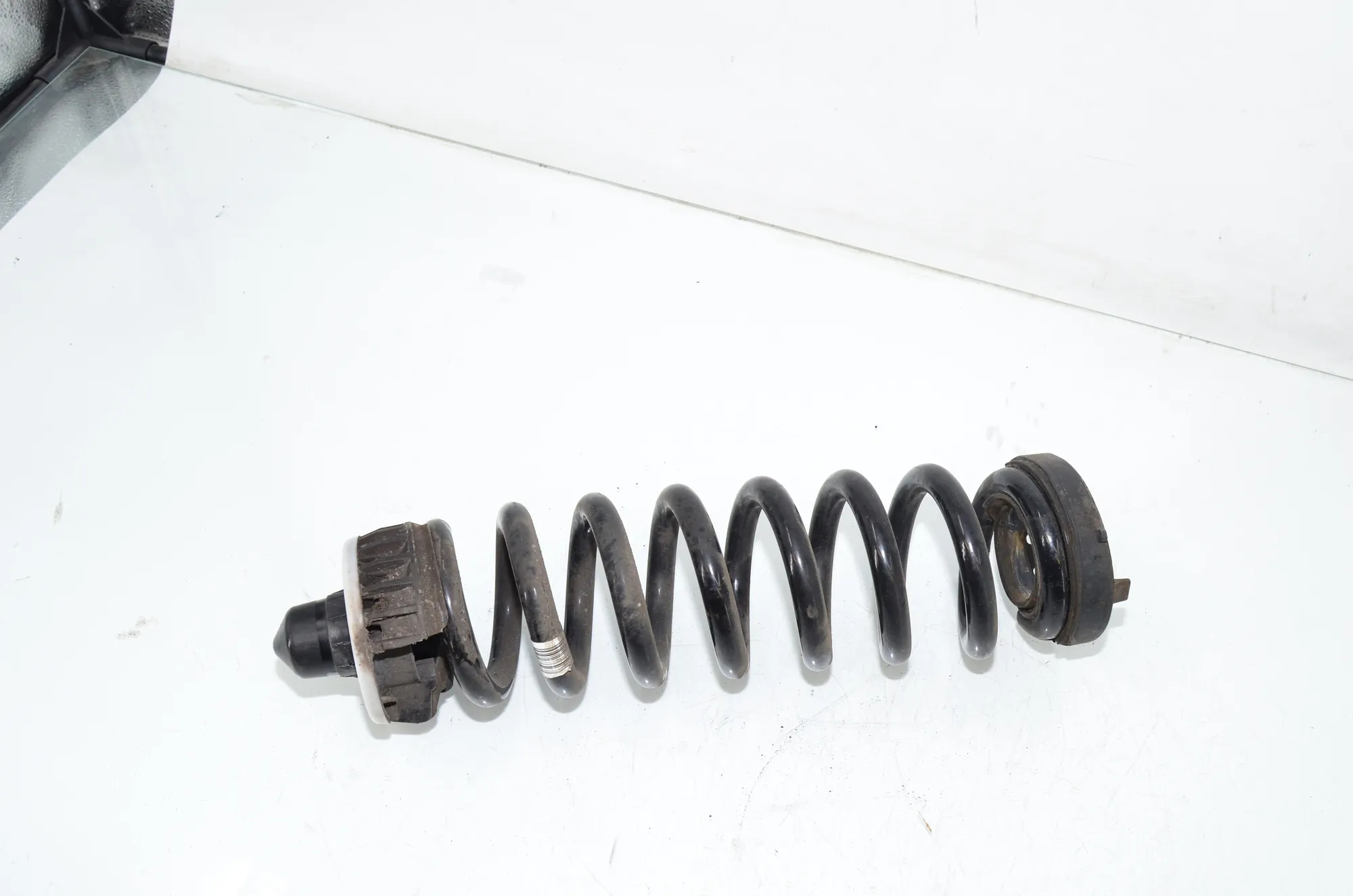 Rear Left Coil Spring – OEM 6898643 · BMW 3 Touring (G21) (2019 - -) 320 d Mild-Hybrid 2024 – 4
