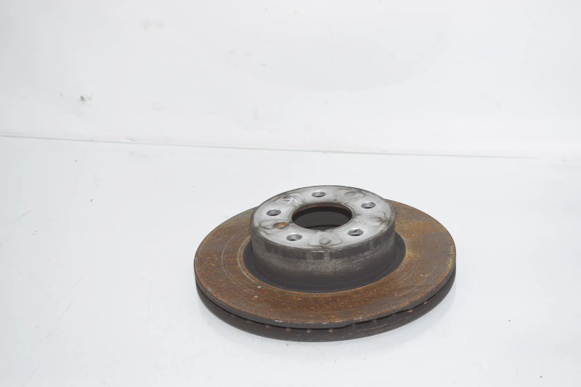 Front Left Brake Disc – OEM 6877211 · BMW 3 Touring (G21) (2019 - -) 318 i 2023 – 2