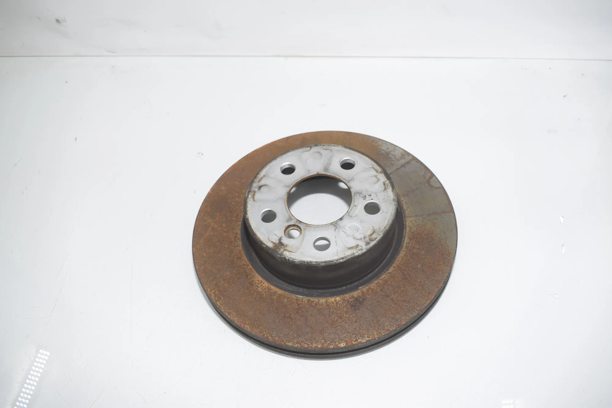 Front Right Brake Disc – OEM 6877211 · BMW 3 Touring (G21) (2019 - -) 318 i 2023 – 2