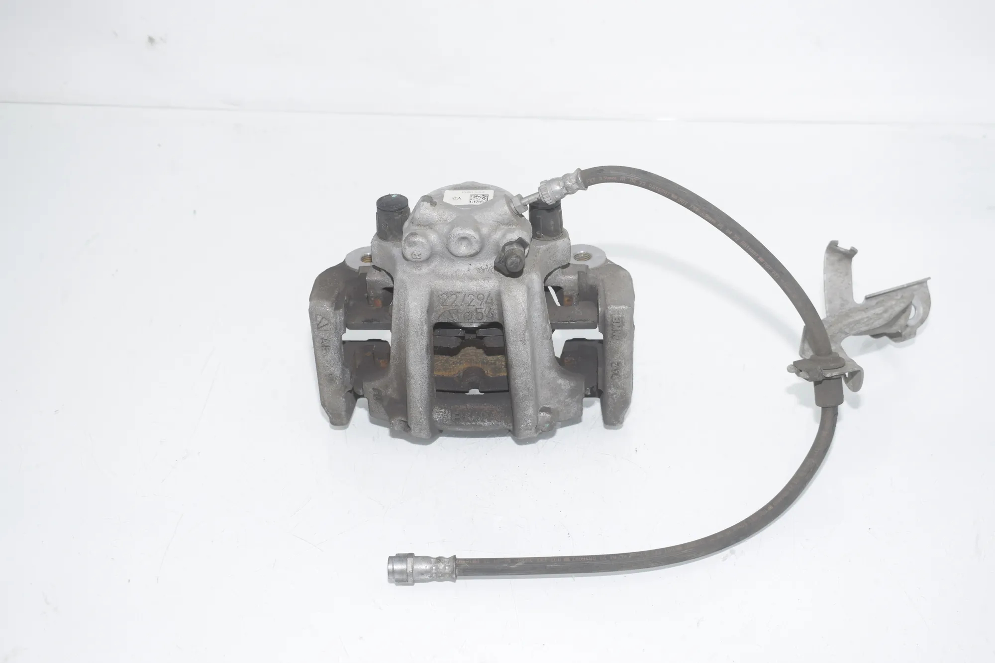 Front Right Brake Caliper – OEM 6875132 · BMW 3 Touring (G21) (2019 - -) 318 i 2023