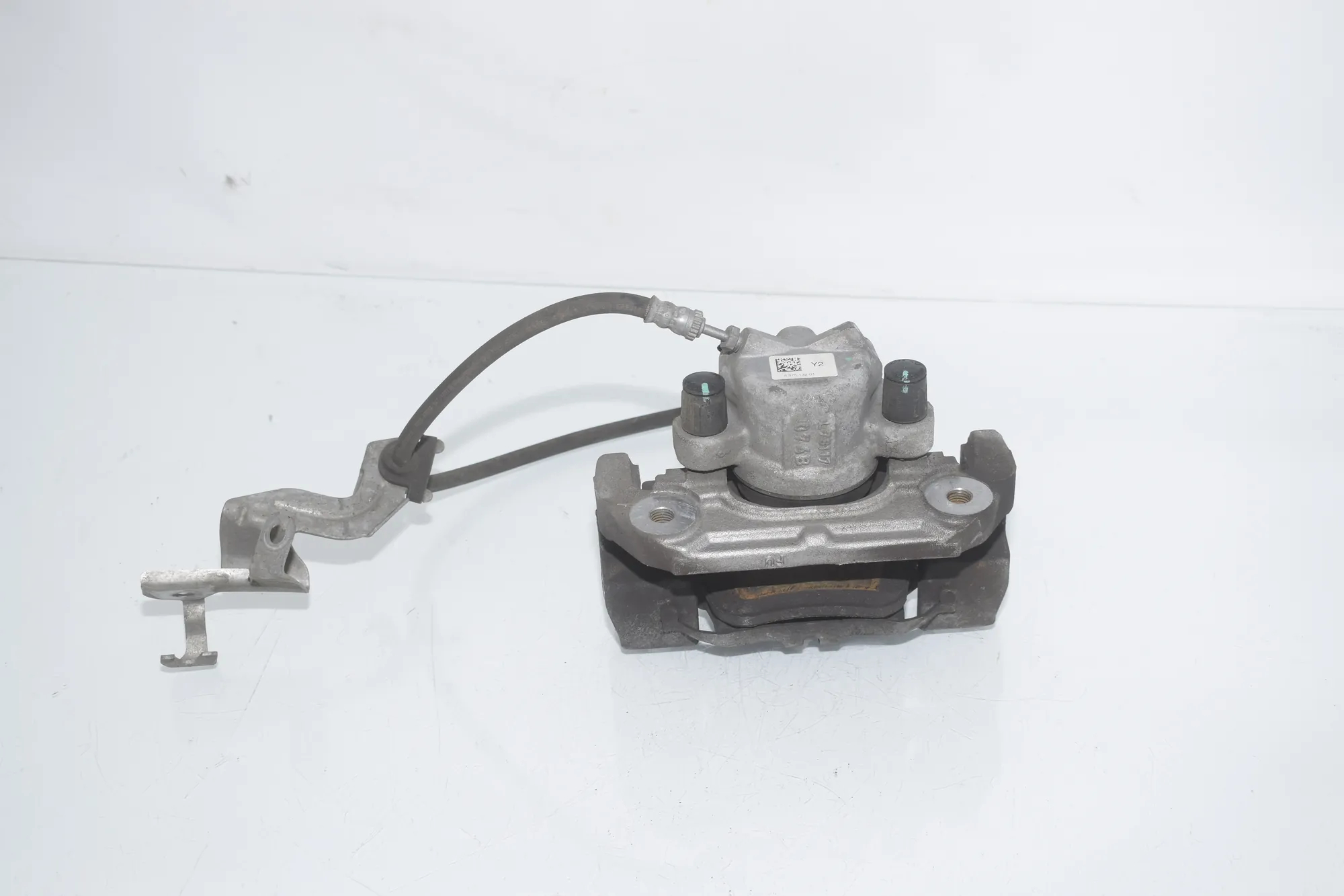 Front Right Brake Caliper – OEM 6875132 · BMW 3 Touring (G21) (2019 - -) 318 i 2023 – 3