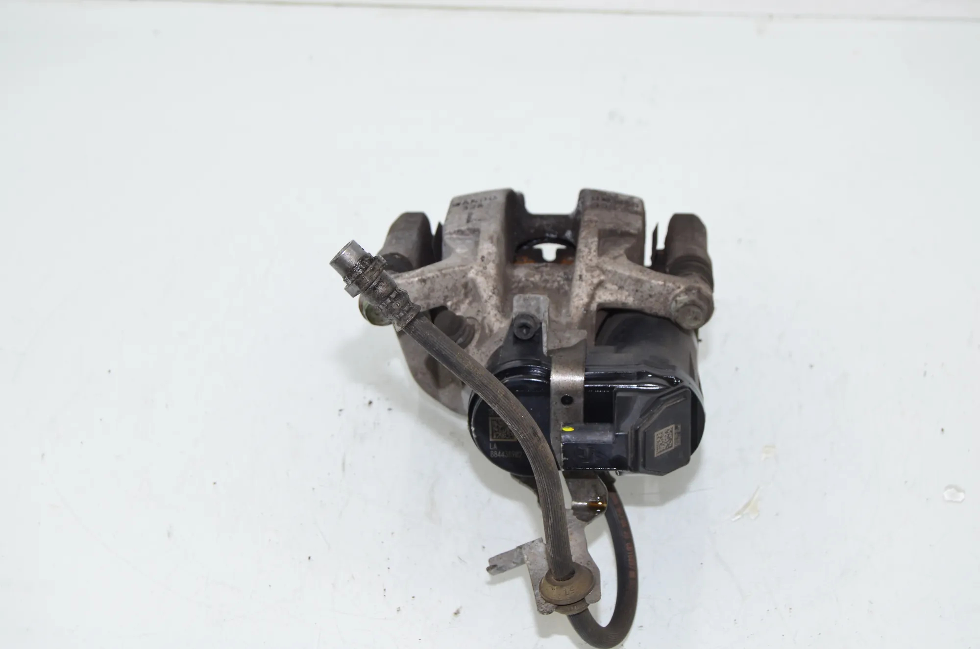 Rear Left Brake Caliper – OEM 8844389 · BMW 3 Touring (G21) (2019 - -) 318 i 2023 – 2
