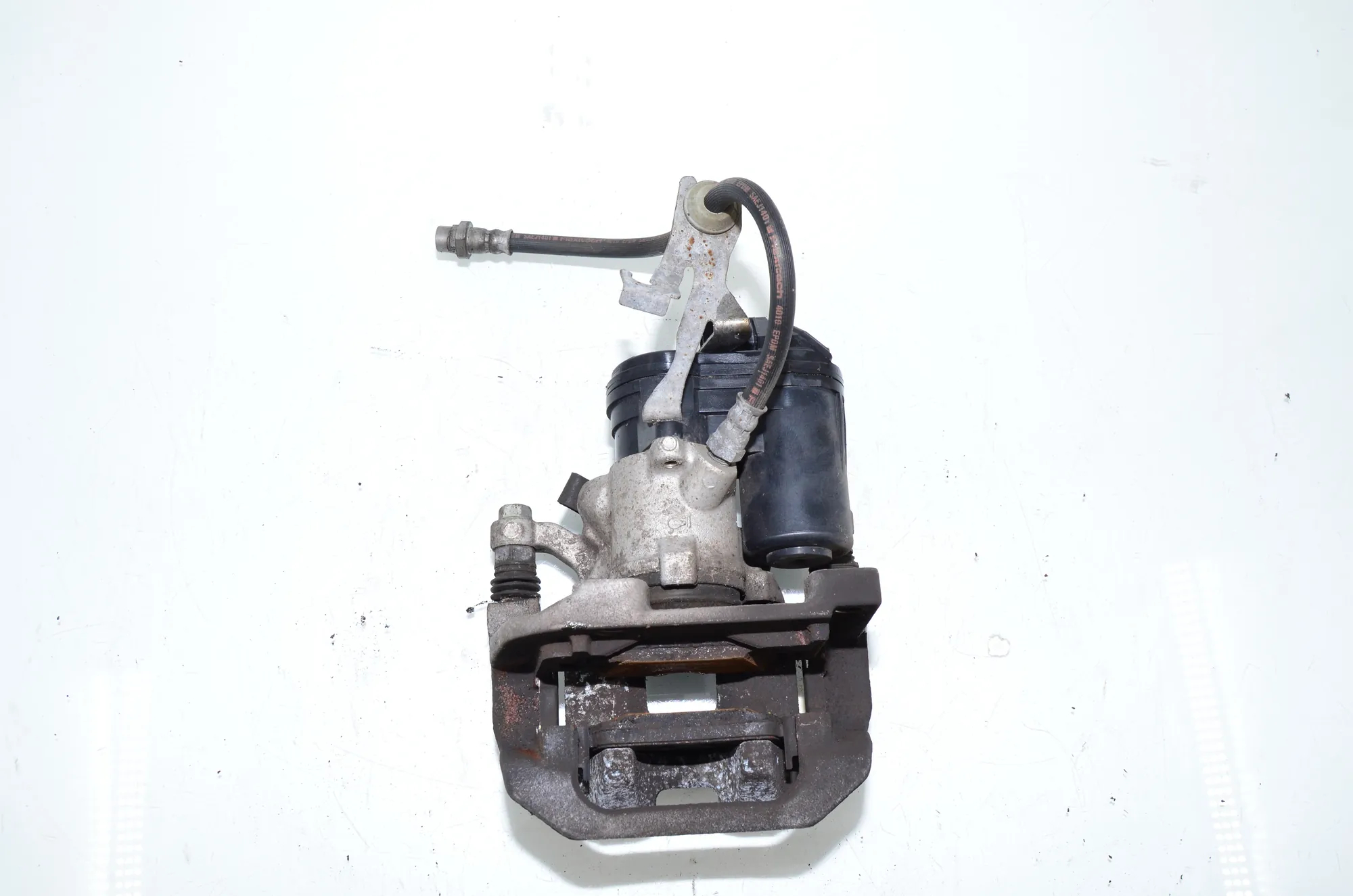 Rear Left Brake Caliper – OEM 8844389 · BMW 3 Touring (G21) (2019 - -) 318 i 2023 – 3