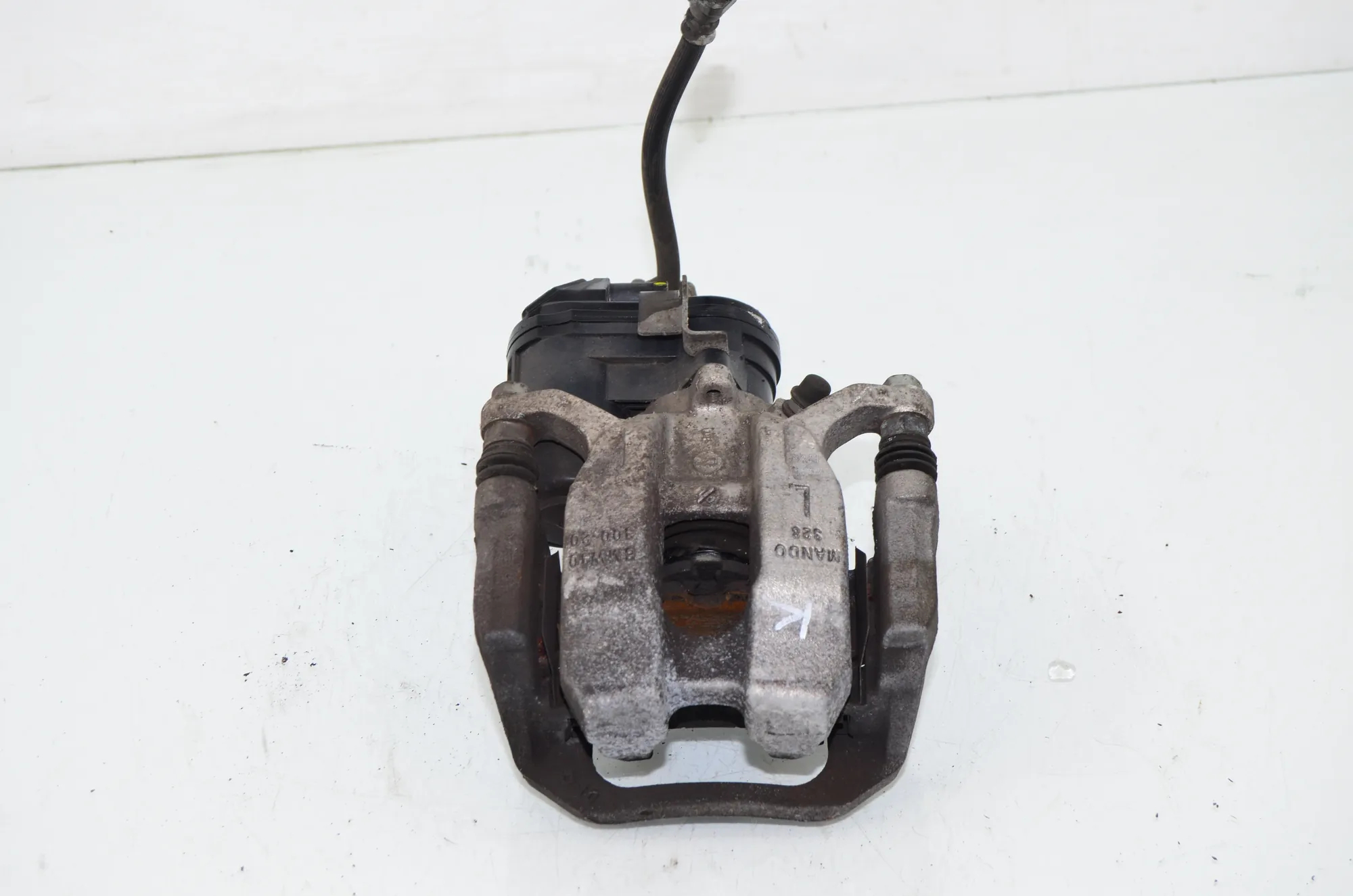 Rear Left Brake Caliper – OEM 8844389 · BMW 3 Touring (G21) (2019 - -) 318 i 2023