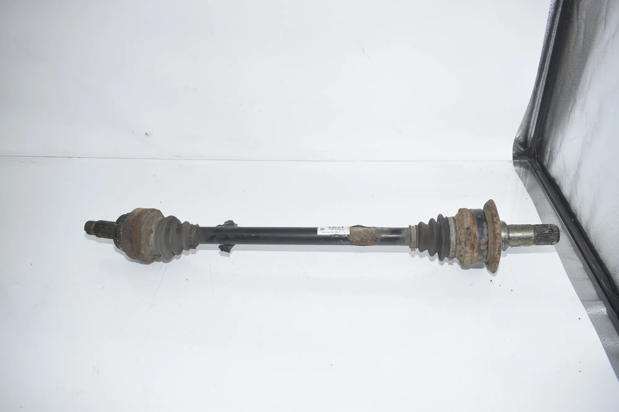 Rear Right Driveshaft – OEM 7581018 · BMW 5 Touring (F11) 530 d xDrive 2011 – 2