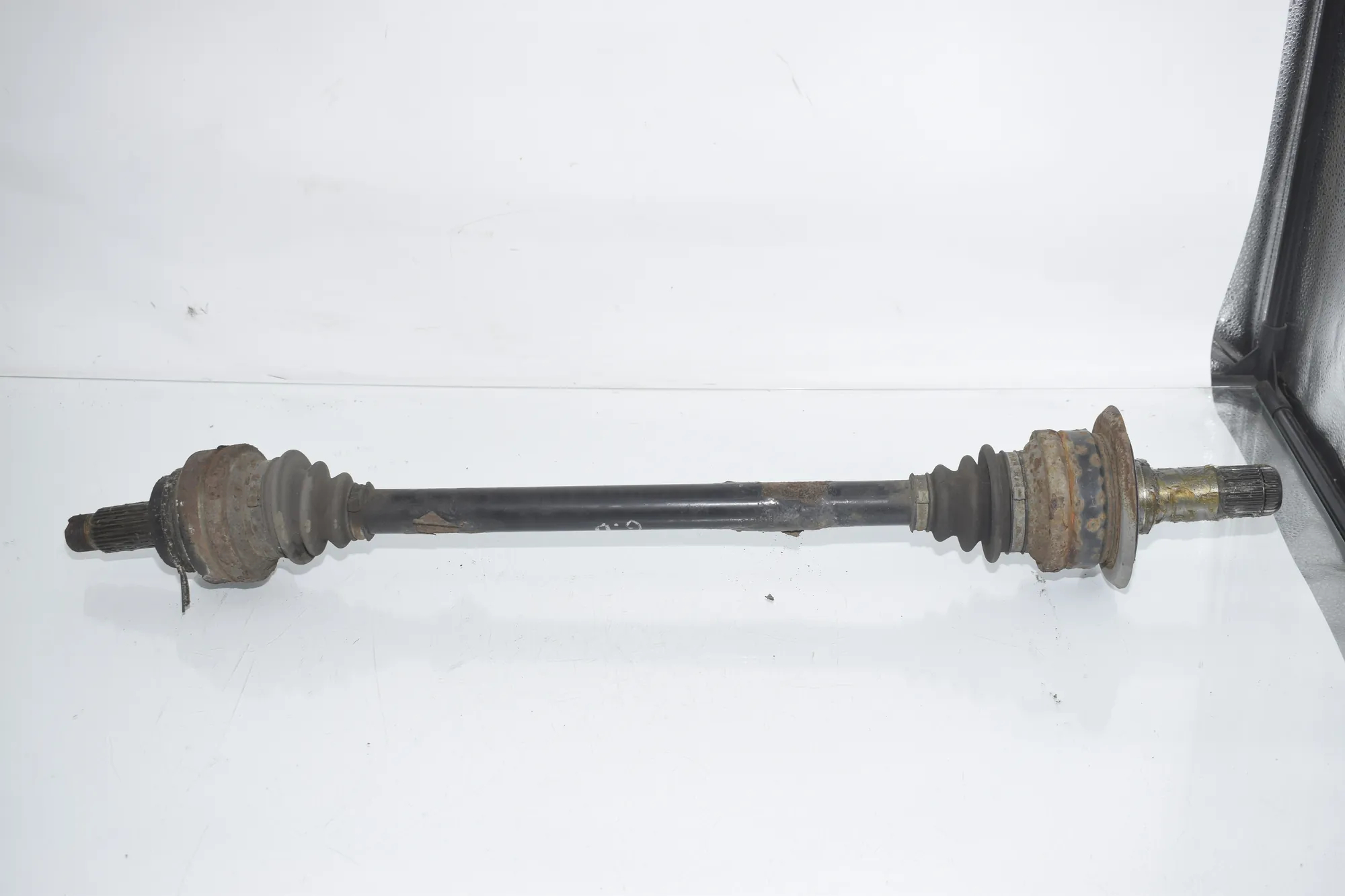 Rear Right Driveshaft – OEM 7581018 · BMW 5 Touring (F11) 530 d xDrive 2011