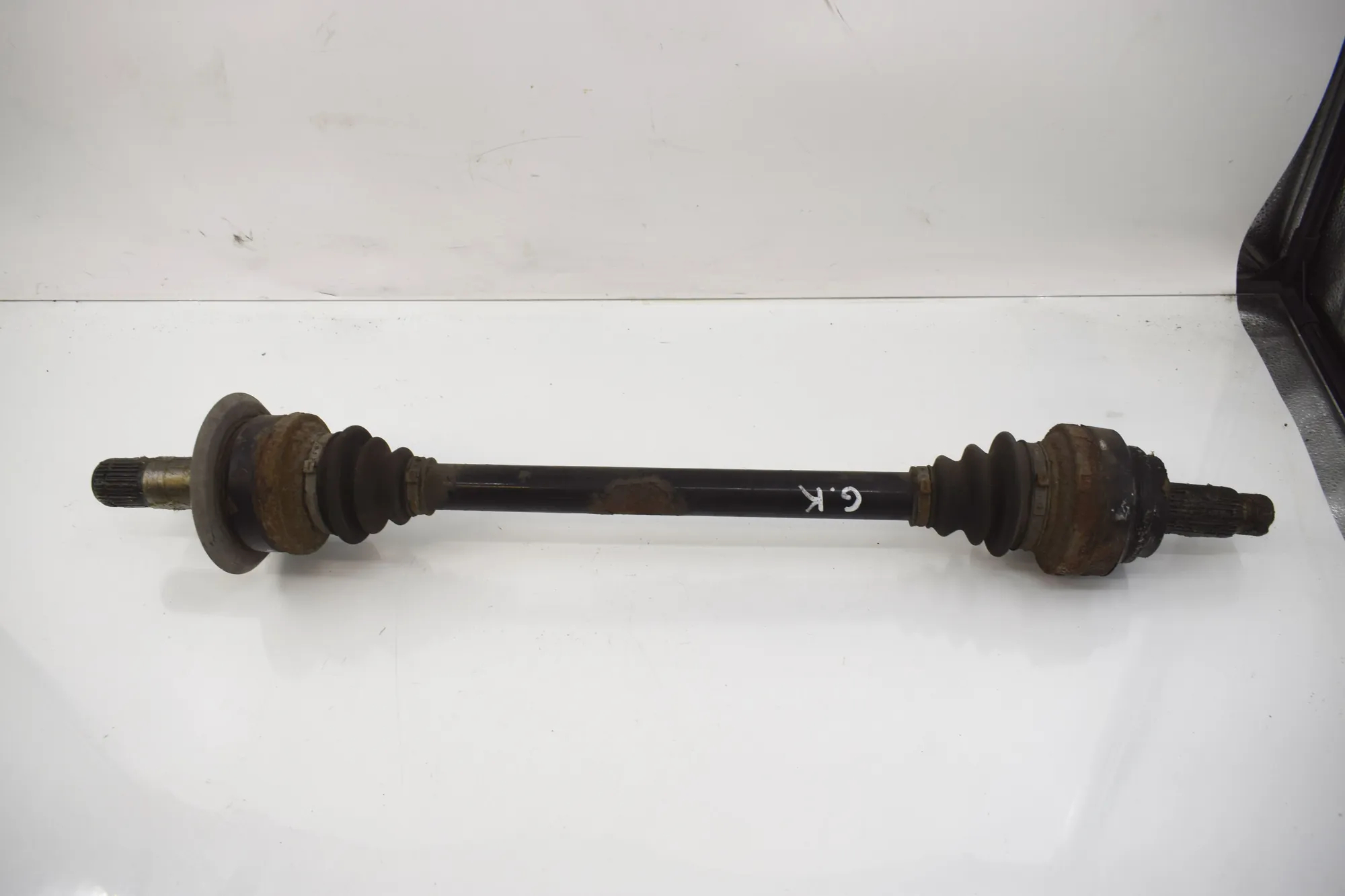 Rear Left Driveshaft – OEM 7581017 · BMW 5 Touring (F11) 530 d xDrive 2011 – 2
