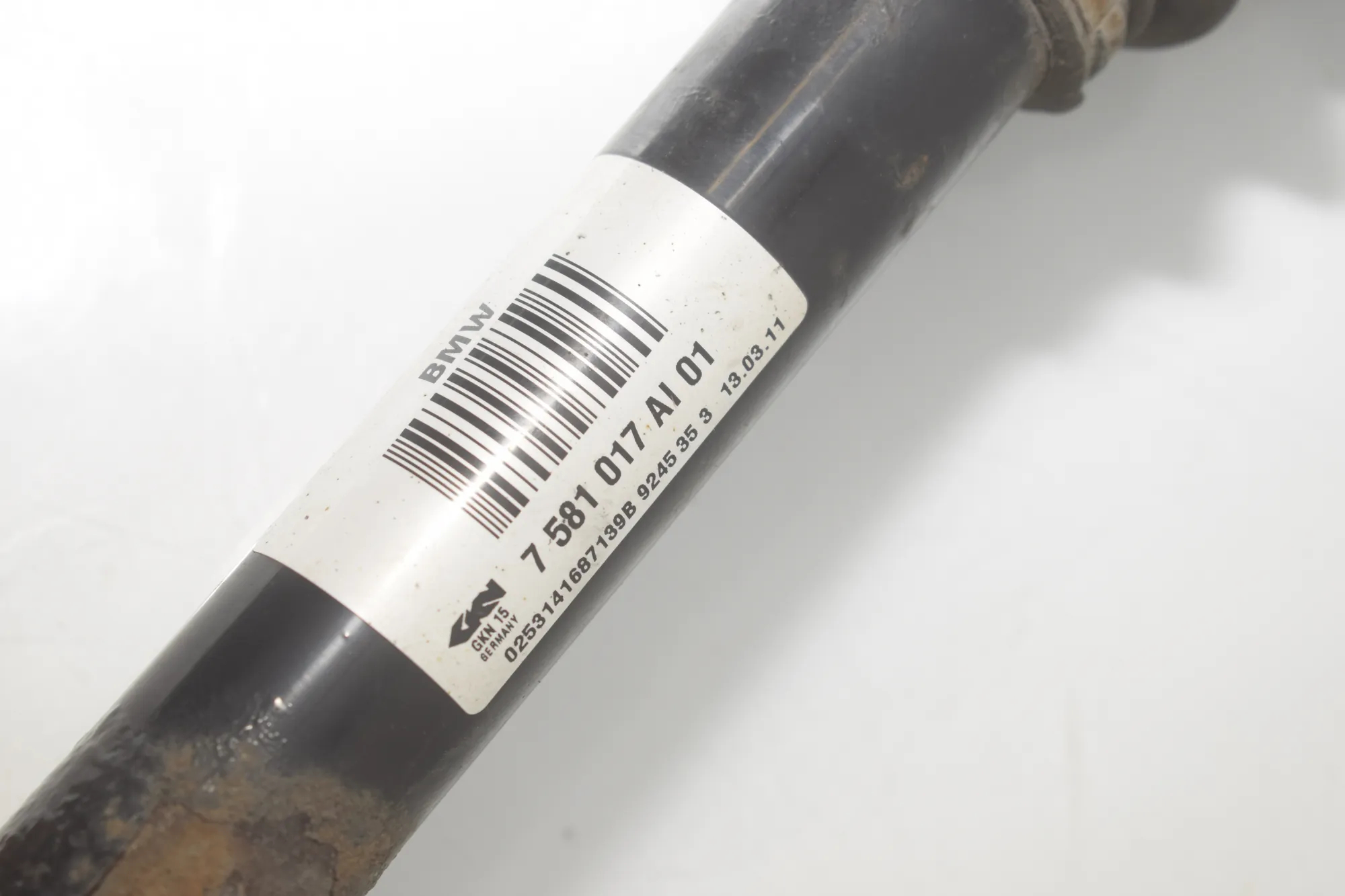 Rear Left Driveshaft – OEM 7581017 · BMW 5 Touring (F11) 530 d xDrive 2011 – 4
