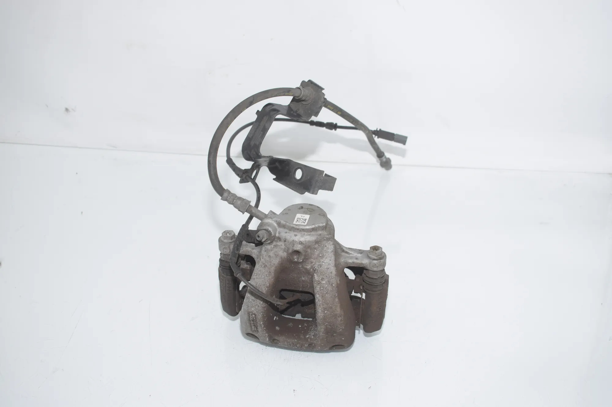Front Left Brake Caliper – OEM 6860269 · BMW i3 (I01) s Electric 2020