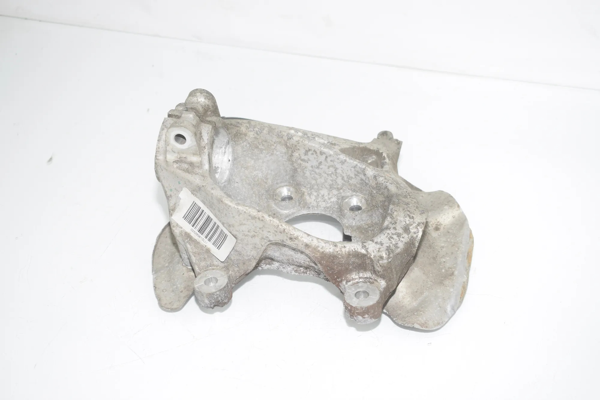 Front Left Wheel Hub – OEM 6852159 · BMW i3 (I01) s Electric 2020 – 2