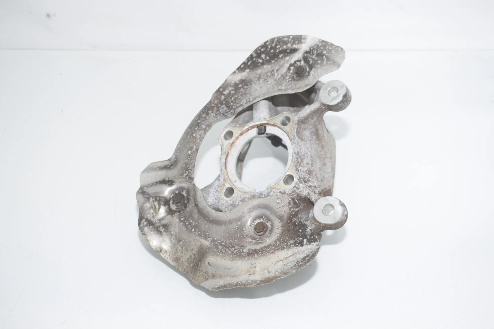 Front Left Wheel Hub – OEM 6852159 · BMW i3 (I01) s Electric 2020 – 4