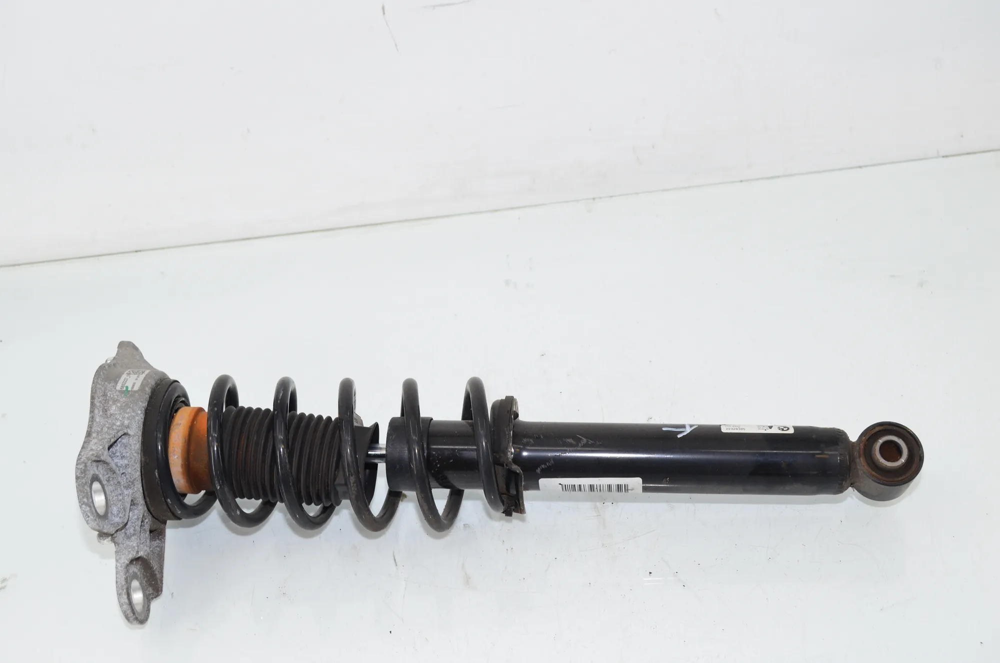 Rear Left Shock Absorber – OEM 6887655 · BMW i3 (I01) s Electric 2020