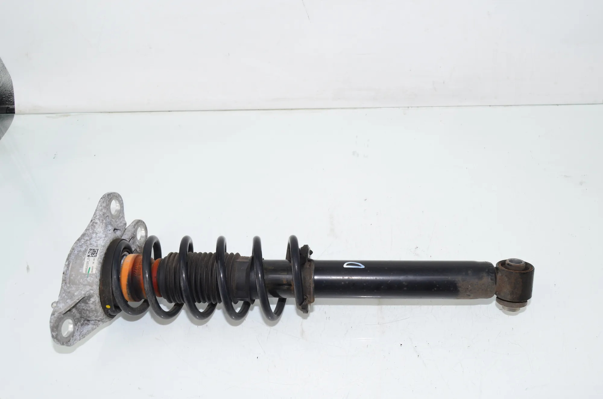 Rear Right Shock Absorber – OEM 6887655 · BMW i3 (I01) s Electric 2020