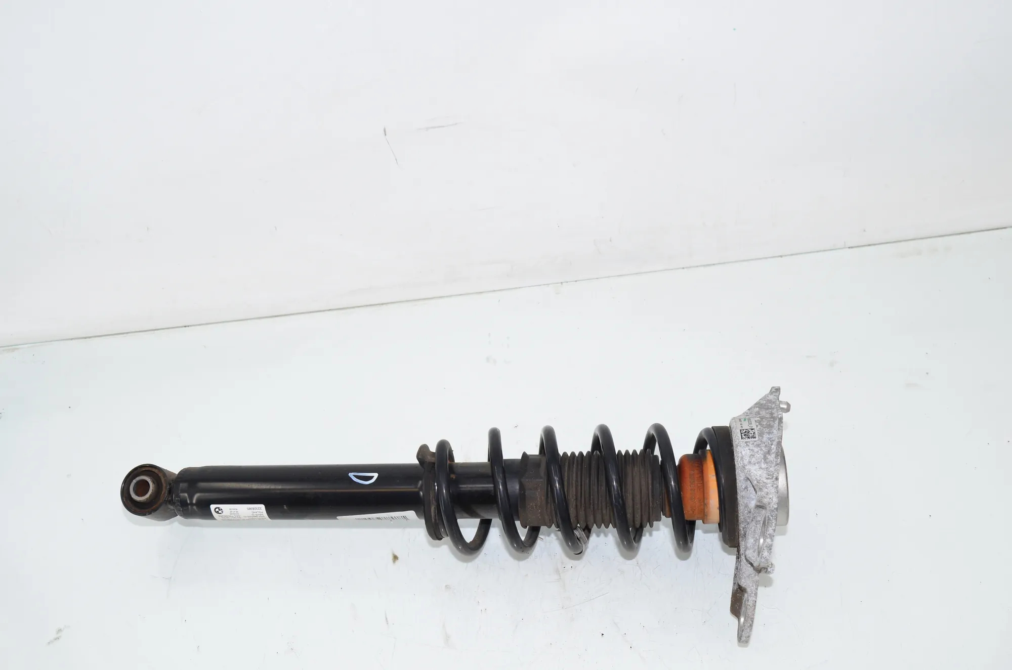 Rear Right Shock Absorber – OEM 6887655 · BMW i3 (I01) s Electric 2020 – 2