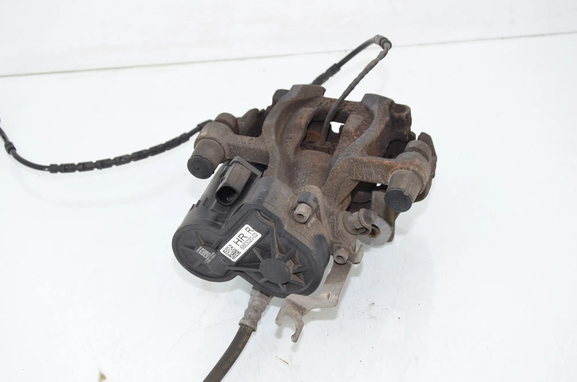 Rear Right Brake Caliper – OEM 6883020 · BMW i3 (I01) s Electric 2020 – 2