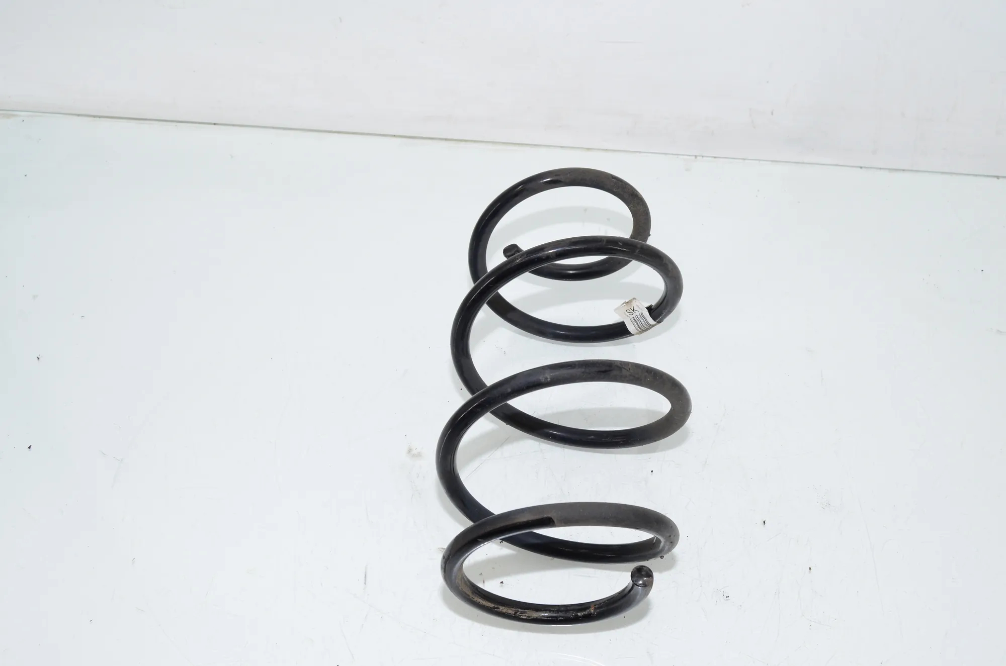 Front Right Coil Spring – OEM 6898616 · BMW 3 Touring (G21) (2019 - -) 318 d 2021