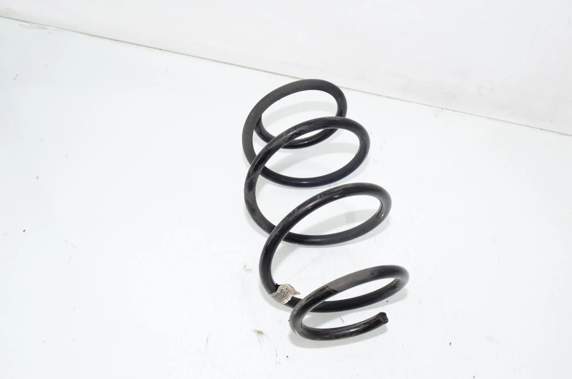 Front Right Coil Spring – OEM 6898616 · BMW 3 Touring (G21) (2019 - -) 318 d 2021 – 3
