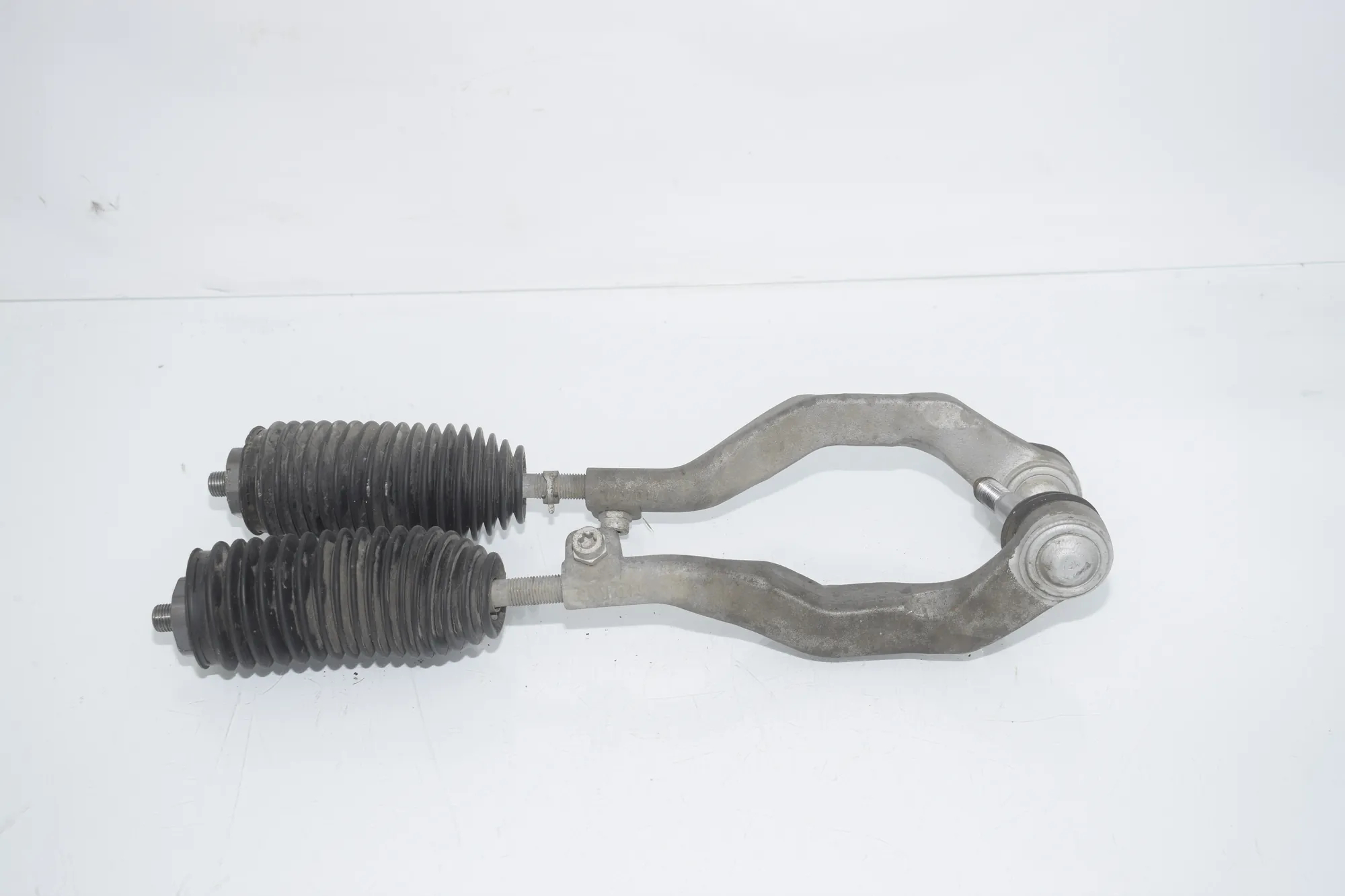 Left Side Steering Tie Rod – OEM 6899815 · BMW X1 (F48) xDrive 18 d 2017