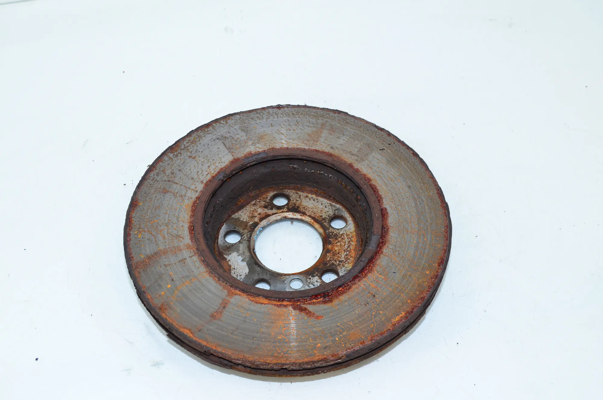 Front Right Brake Disc – OEM 6799351 · BMW X1 (F48) xDrive 18 d 2017 – 3