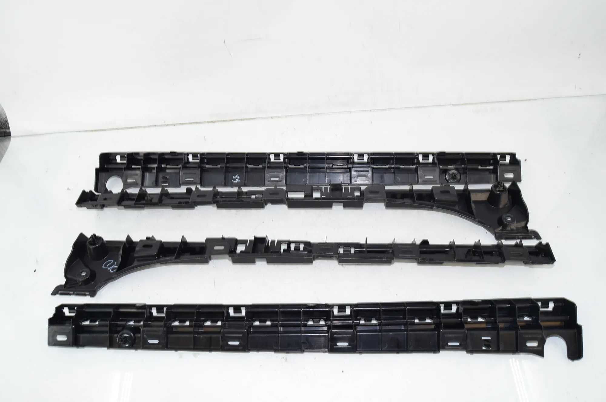 Sideskirt Bracket – OEM 7276348 · BMW 6 Gran Coupe (F06) 640 d 2012 – 3
