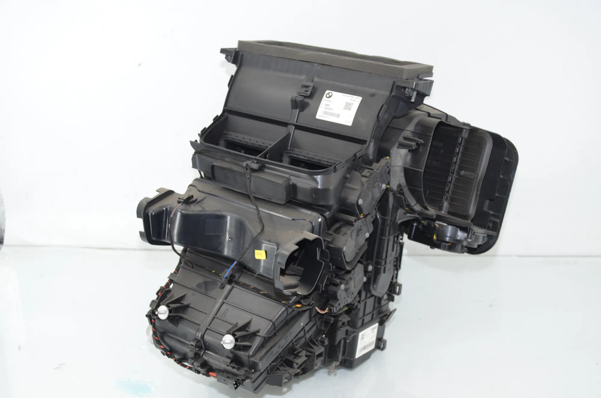 Interior Heater – OEM 9278392 · BMW i3 (I01) Hybrid 2014 – 3