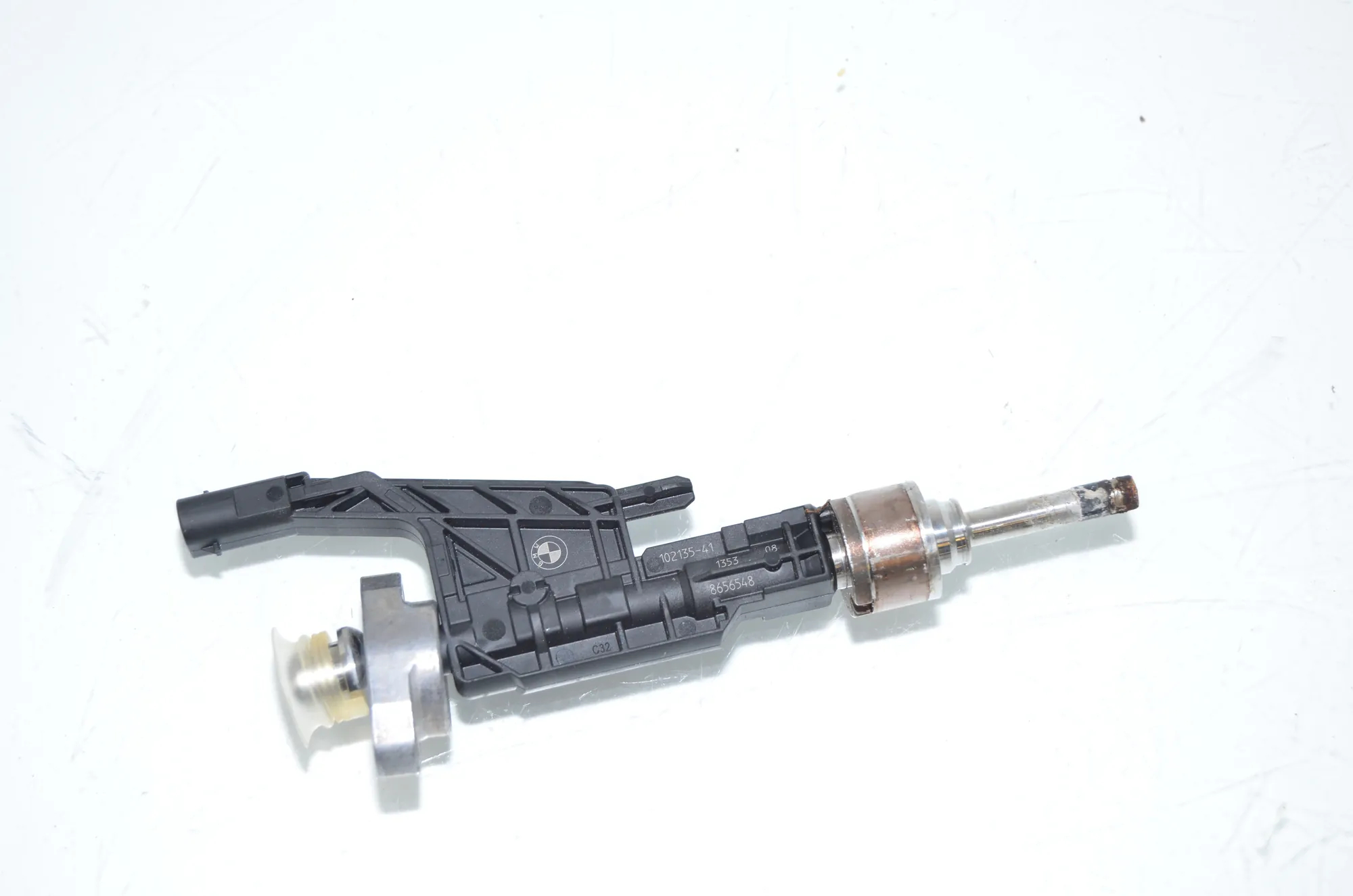 Fuel Injector – OEM 8656548 · BMW 3 Touring (G21) (2019 - -) 318 i 2023 – 3