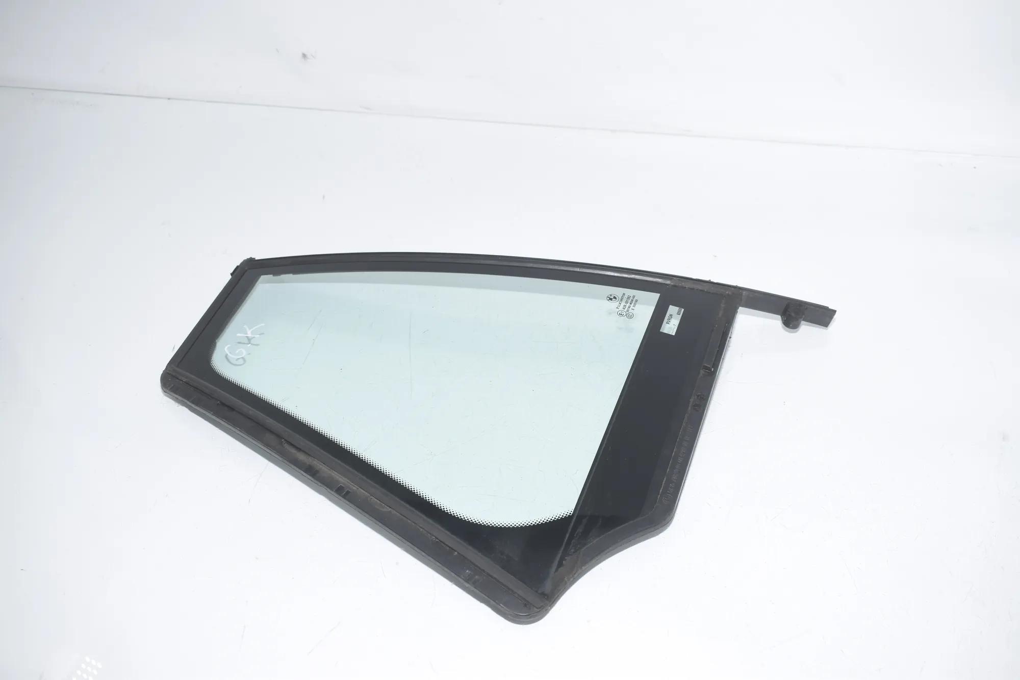 Rear Left Quarter Window – OEM 7311249 · BMW 5 Touring (F11) 530 d xDrive 2012 – 4
