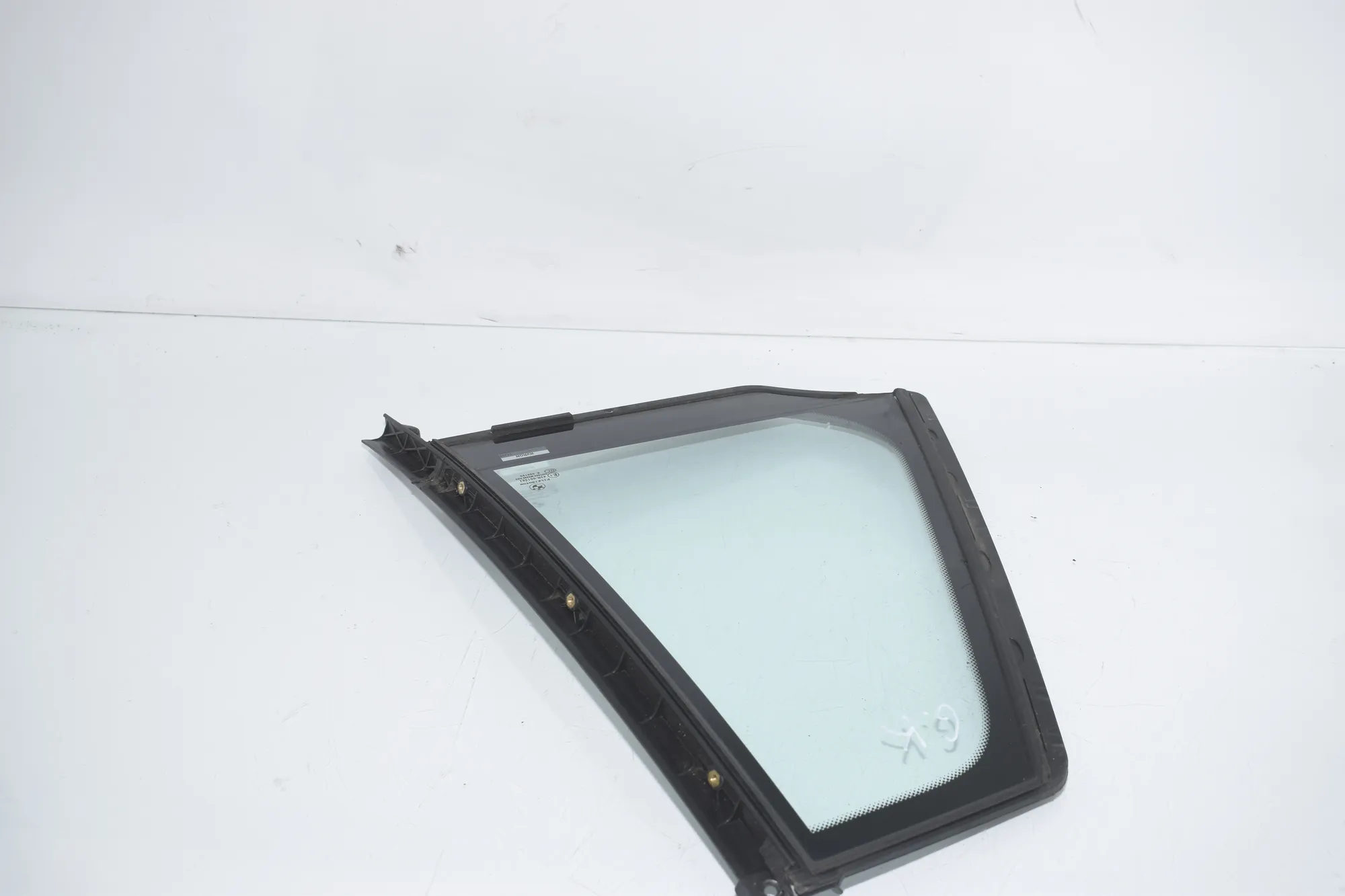 Rear Left Quarter Window – OEM 7311249 · BMW 5 Touring (F11) 530 d xDrive 2012 – 2