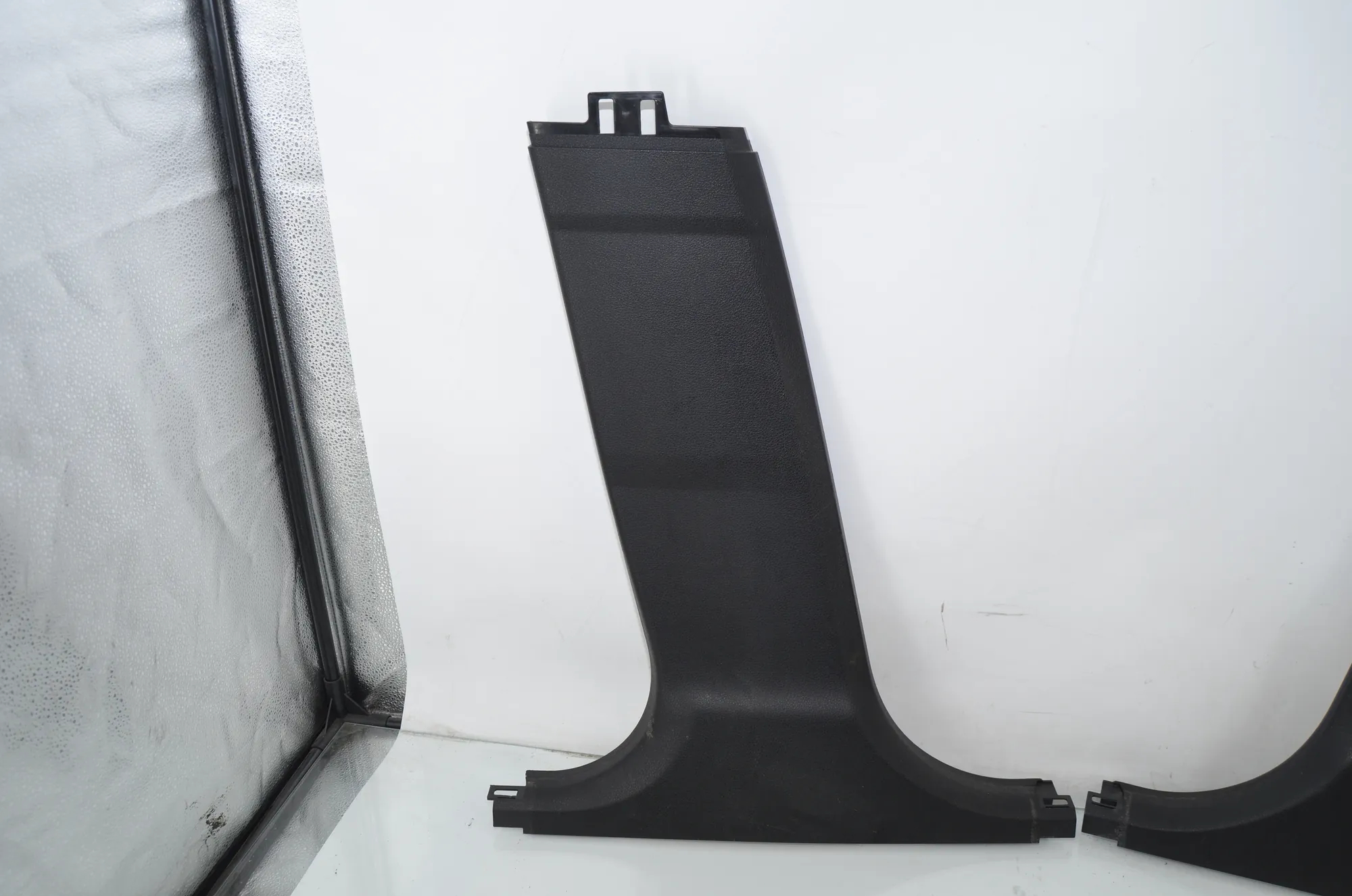Left Side B Pillar Trim – OEM 9116352 · BMW 5 Touring (F11) 530 d xDrive 2012 – 2