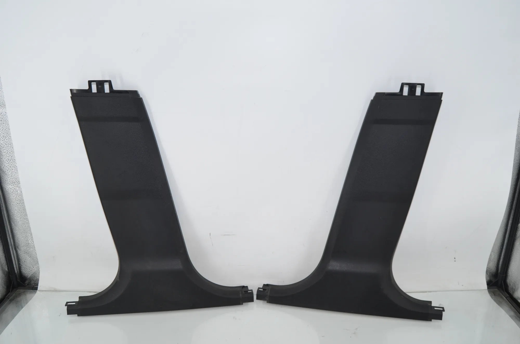Left Side B Pillar Trim – OEM 9116352 · BMW 5 Touring (F11) 530 d xDrive 2012